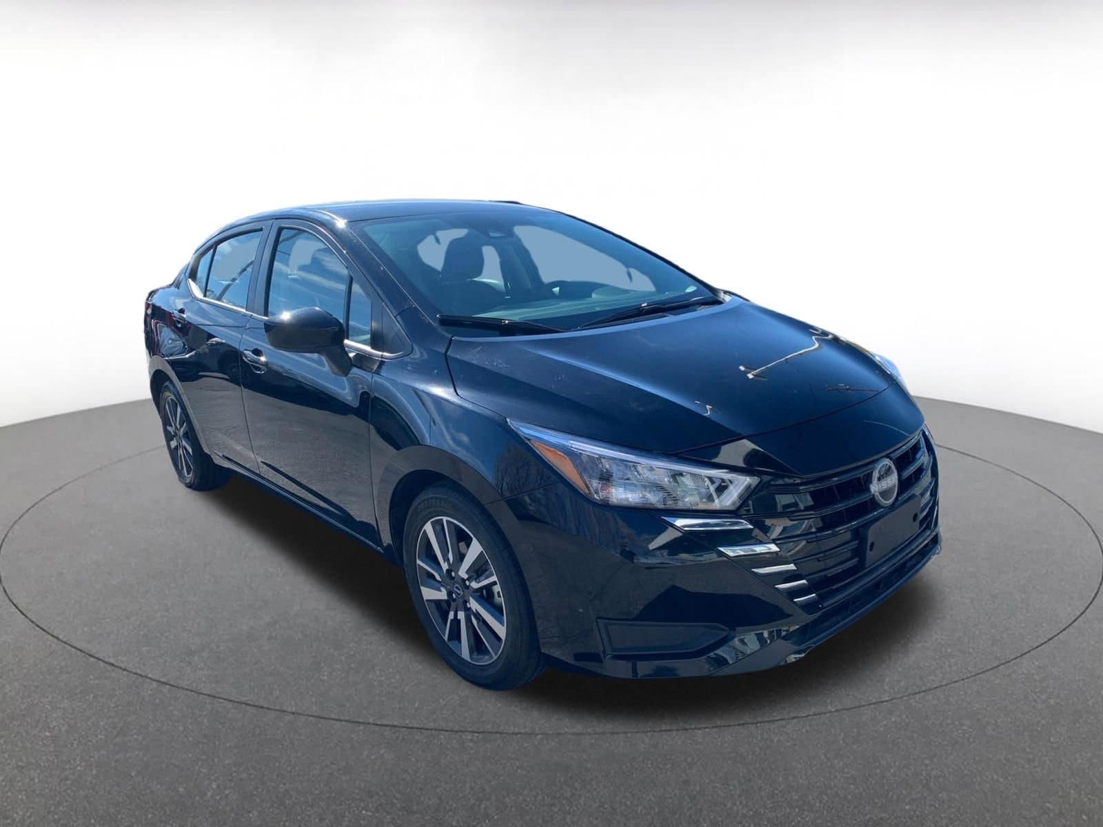 2025 Nissan Versa Sedan SV