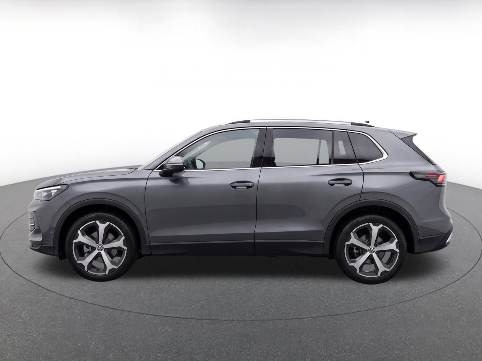 Thumbnail: 2026 Volkswagen Tiguan - 4