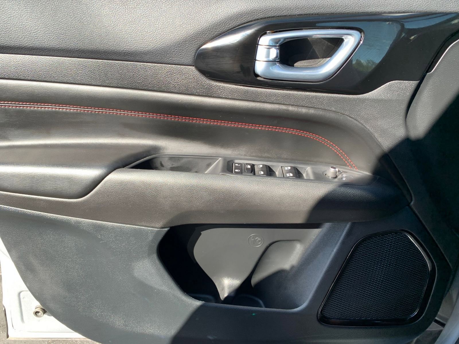 Thumbnail: 2025 Jeep Compass - 20