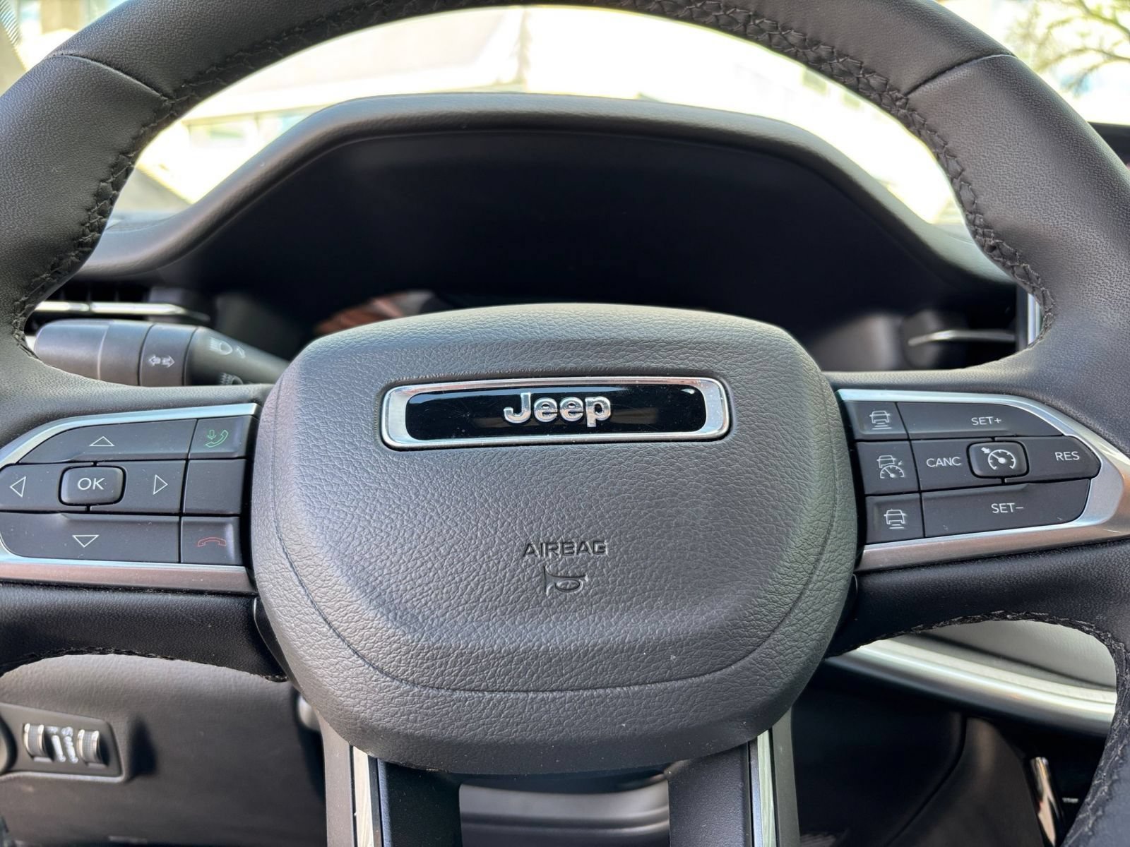 Thumbnail: 2025 Jeep Compass - 24
