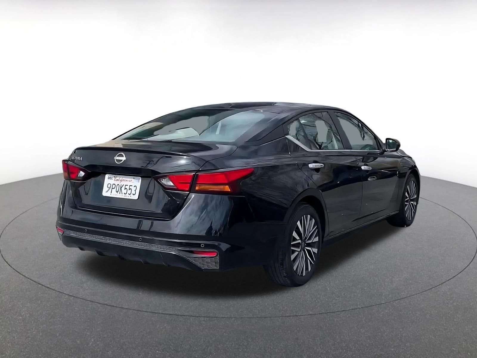 Thumbnail: 2025 Nissan Altima - 14