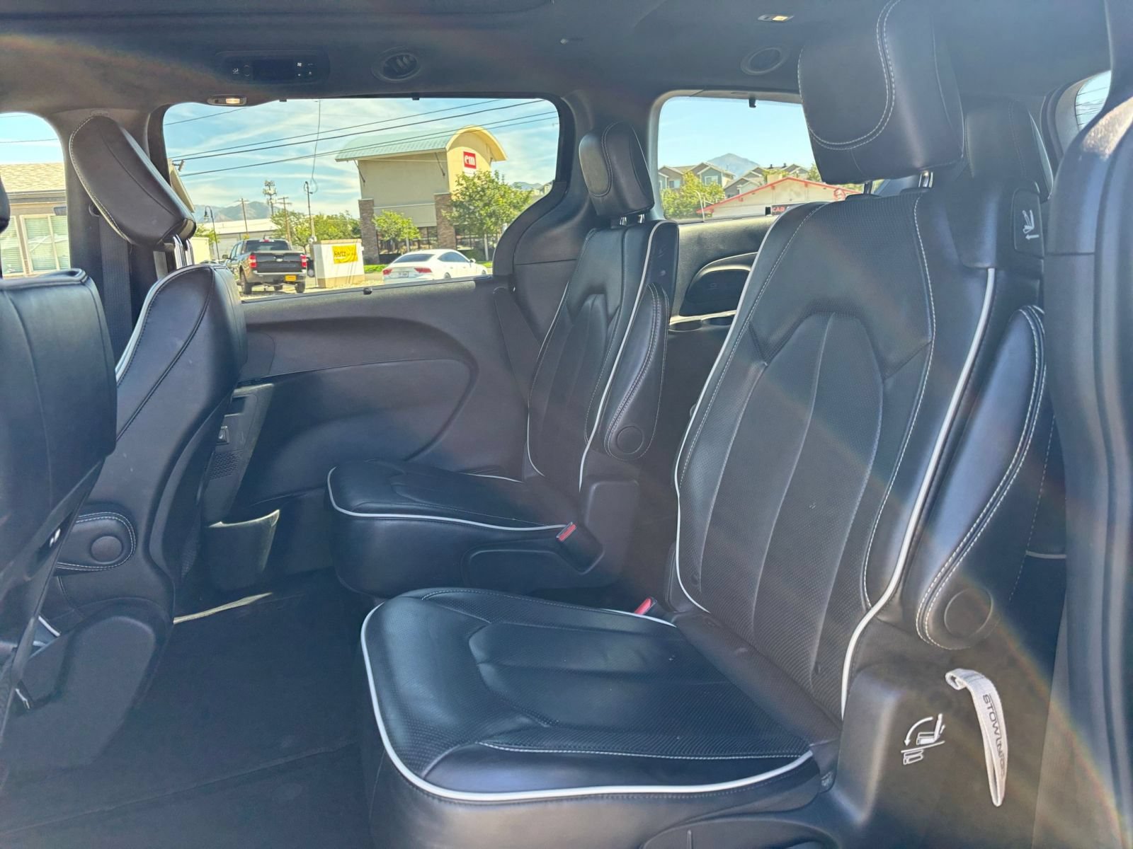 Thumbnail: 2025 Chrysler Pacifica - 28