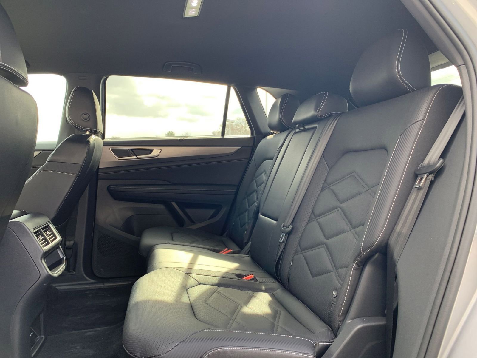 Thumbnail: 2025 Volkswagen Atlas - 28