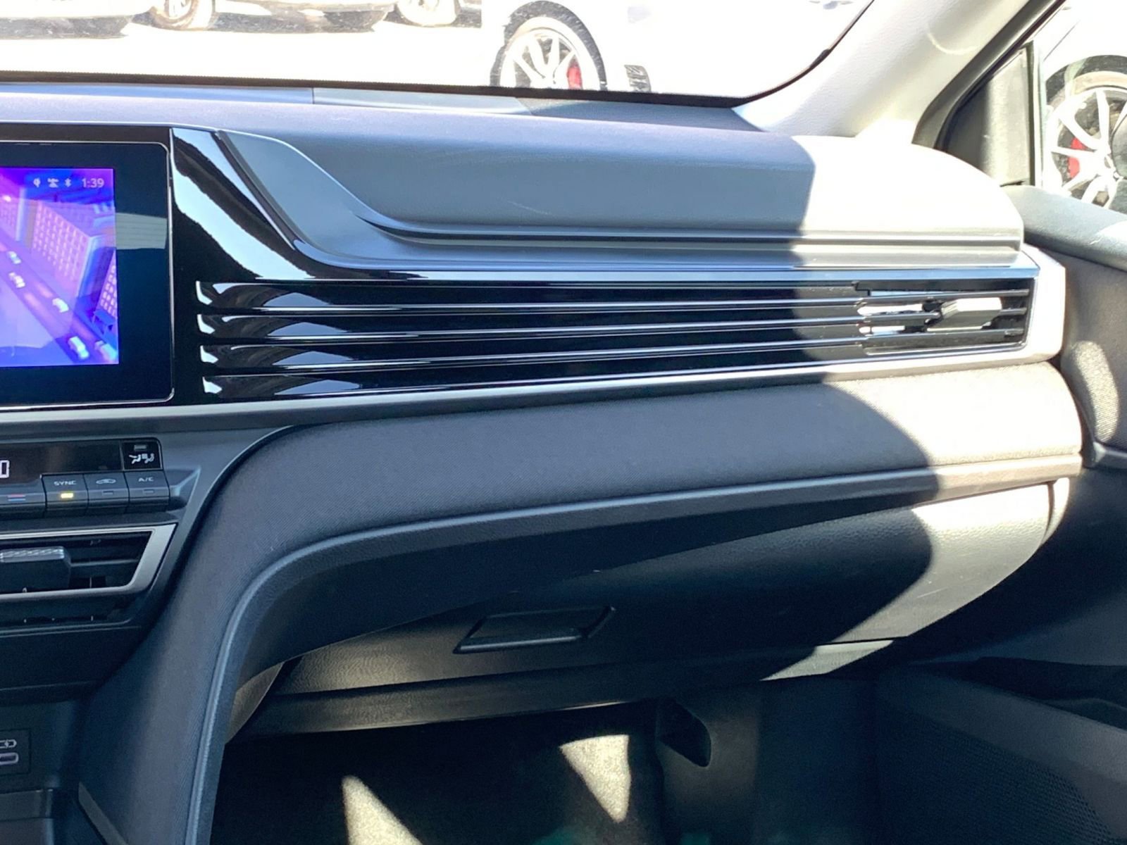 Thumbnail: 2025 Toyota Camry - 35