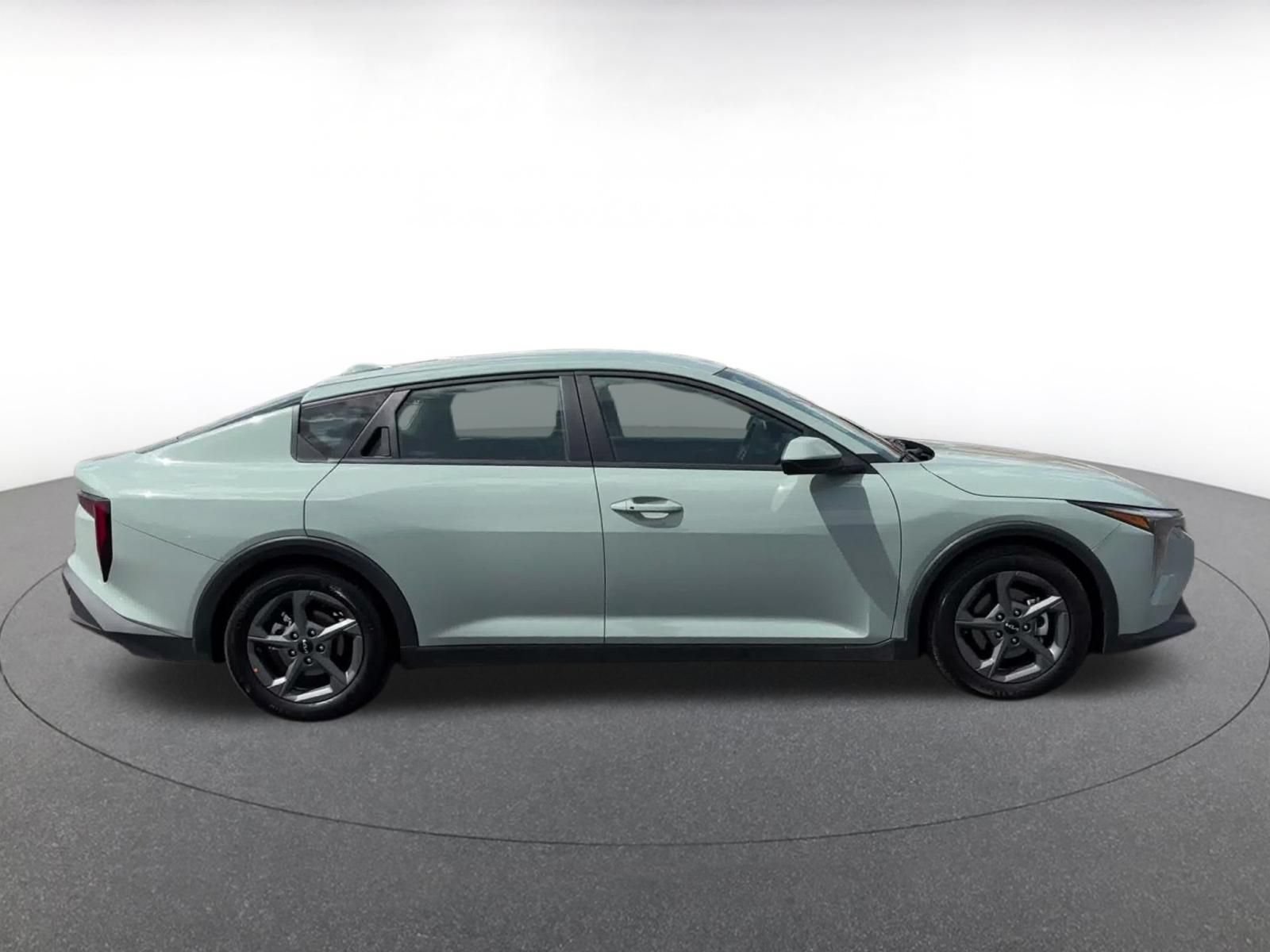 Thumbnail: 2026 Kia K4 - 13