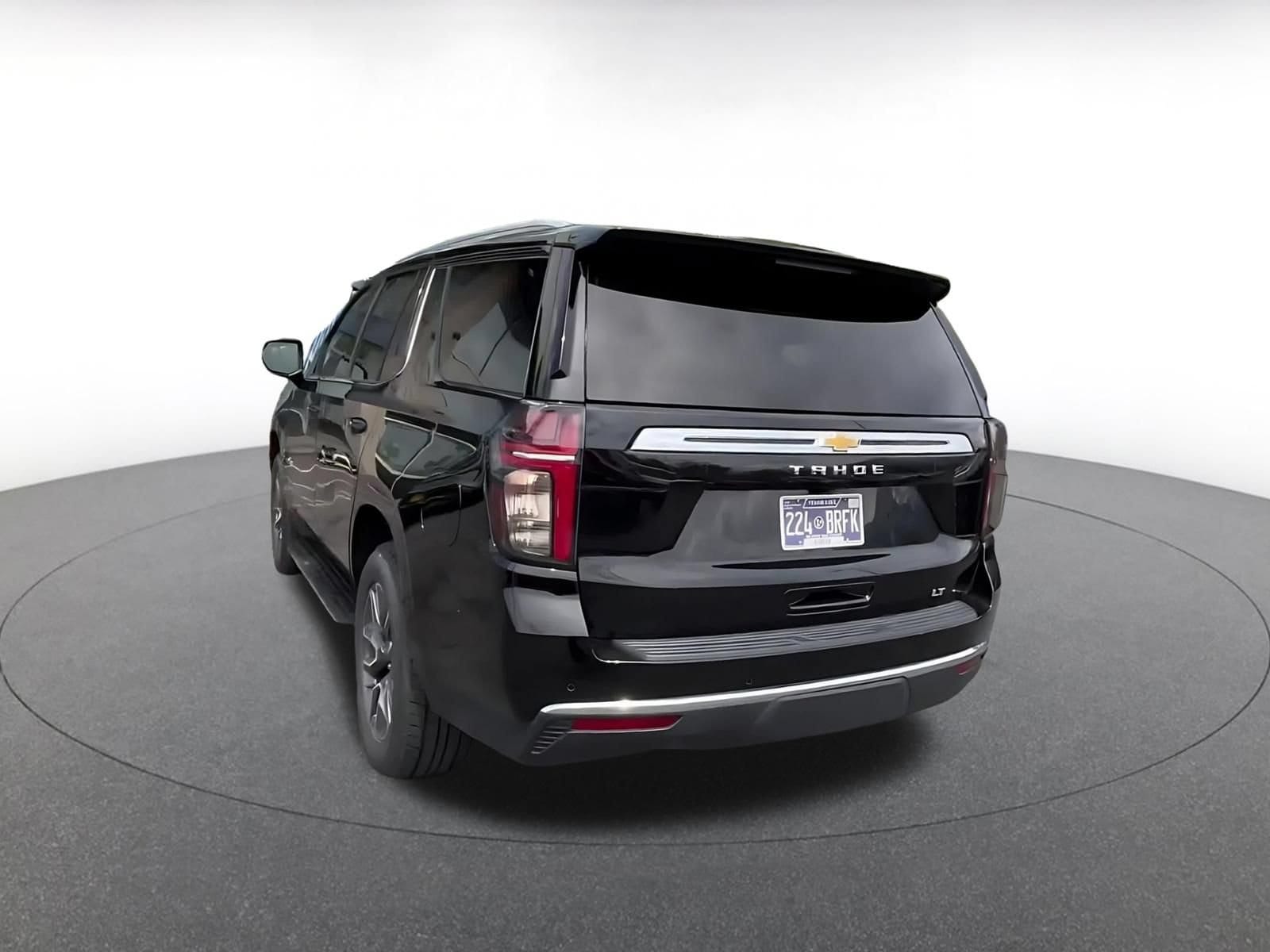 Thumbnail: 2023 Chevrolet Tahoe - 12