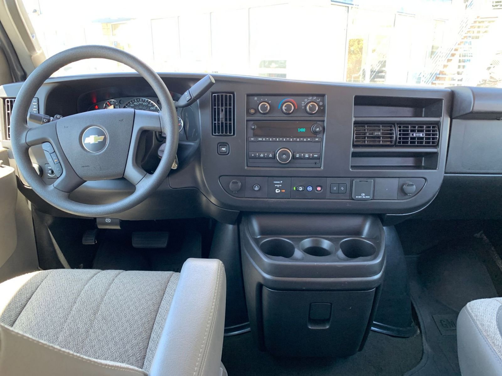 Thumbnail: 2024 Chevrolet Express - 32