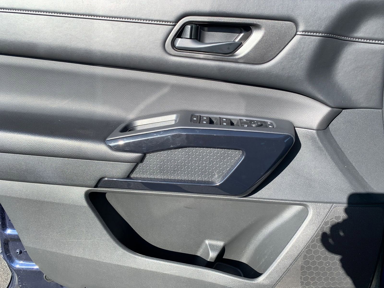 Thumbnail: 2025 Nissan Pathfinder - 21