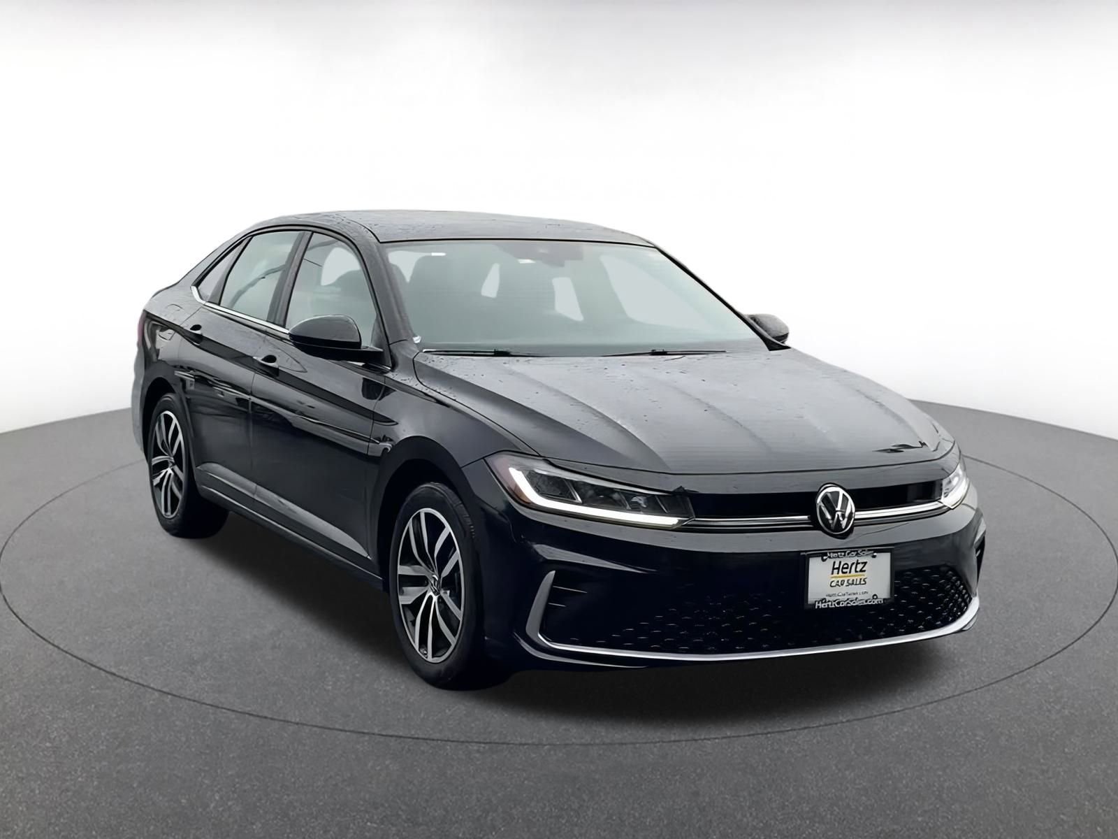 Thumbnail: 2025 Volkswagen Jetta - 3