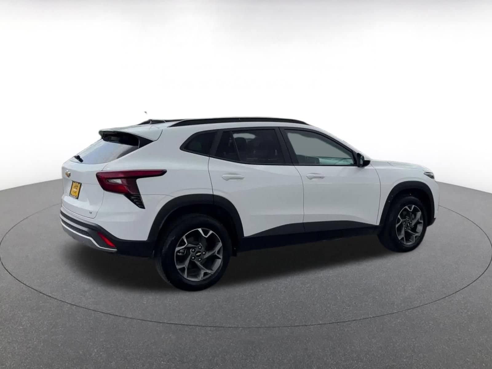 Thumbnail: 2025 Chevrolet Trax - 11