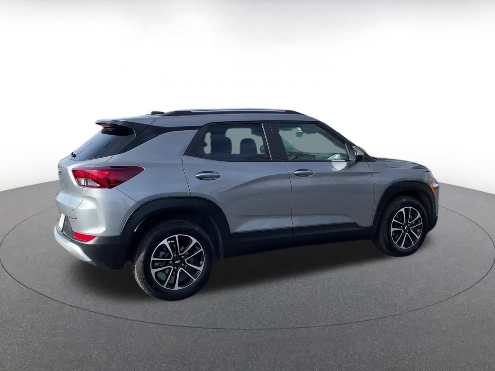 Thumbnail: 2025 Chevrolet TrailBlazer - 15