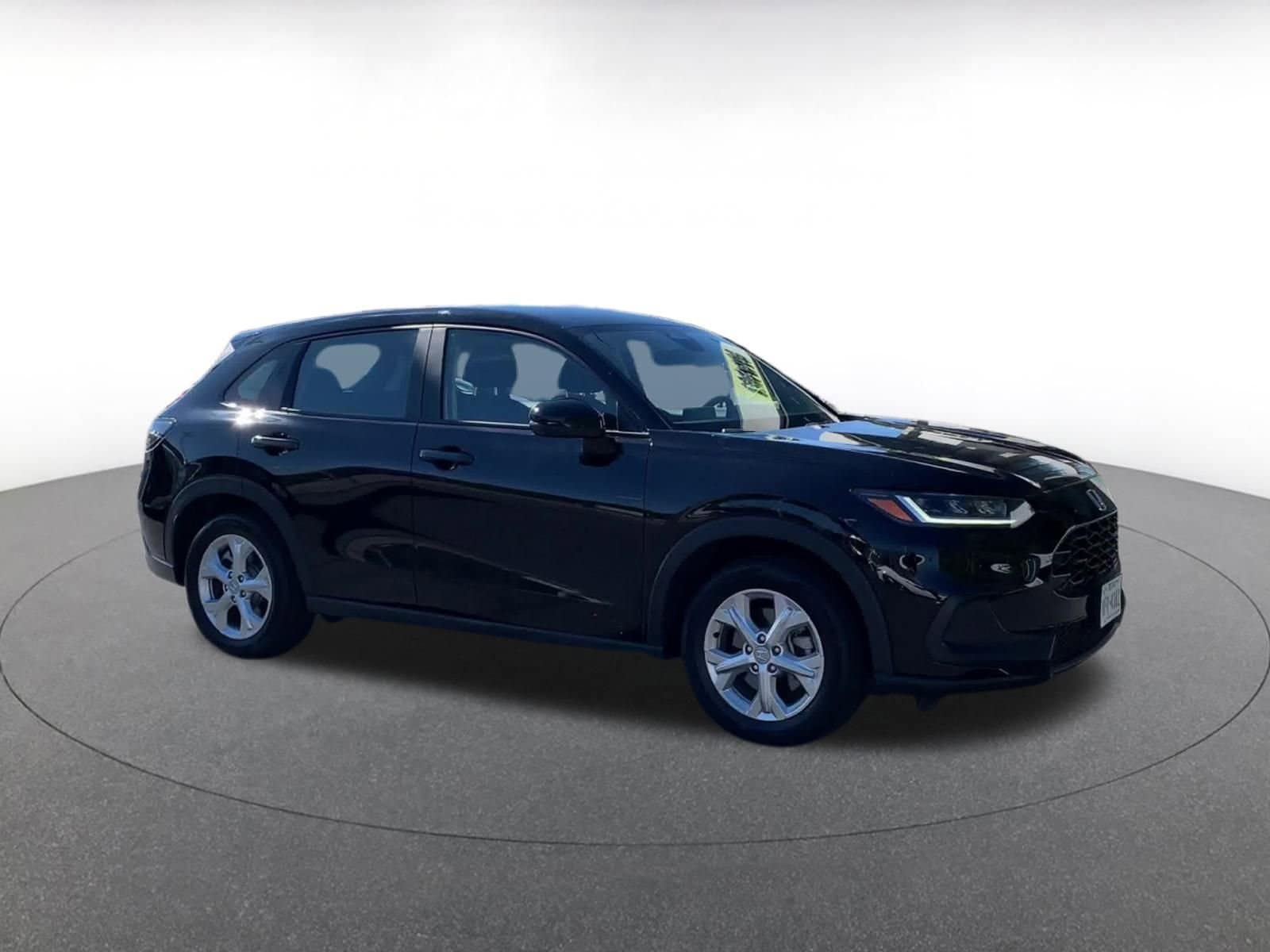 Thumbnail: 2025 Honda HR-V - 2