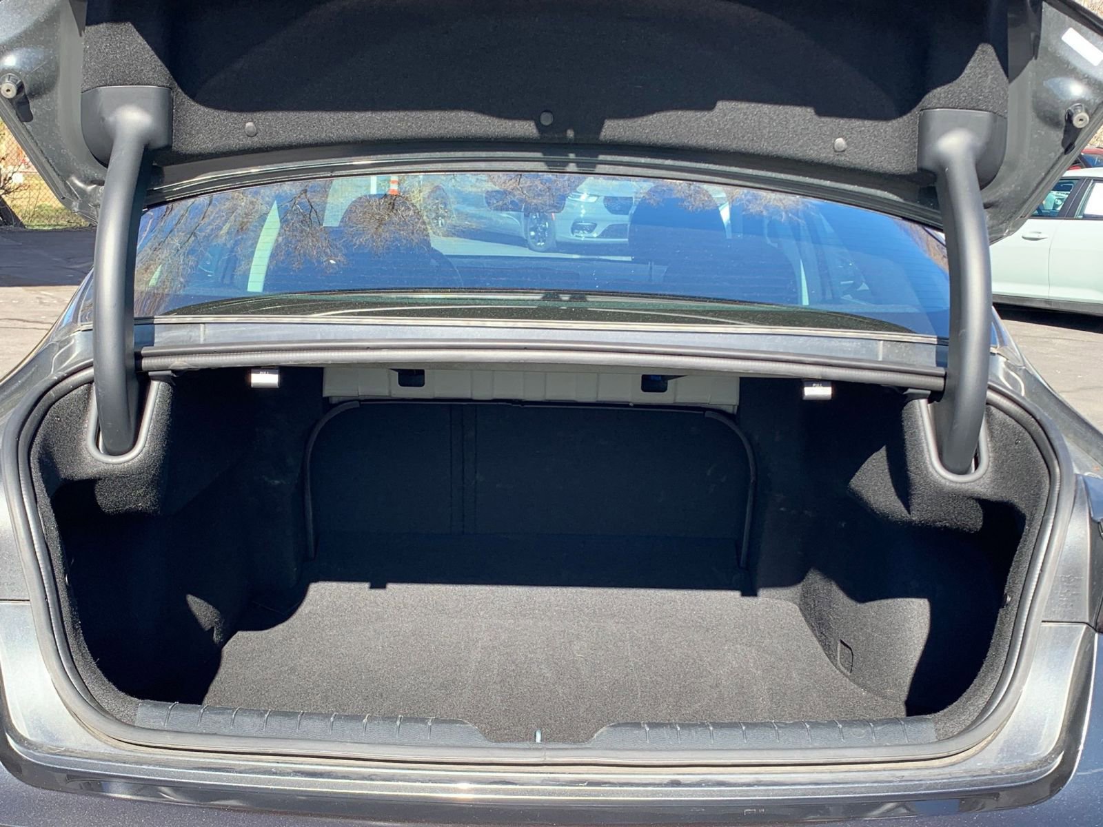 Thumbnail: 2025 Kia K5 - 31