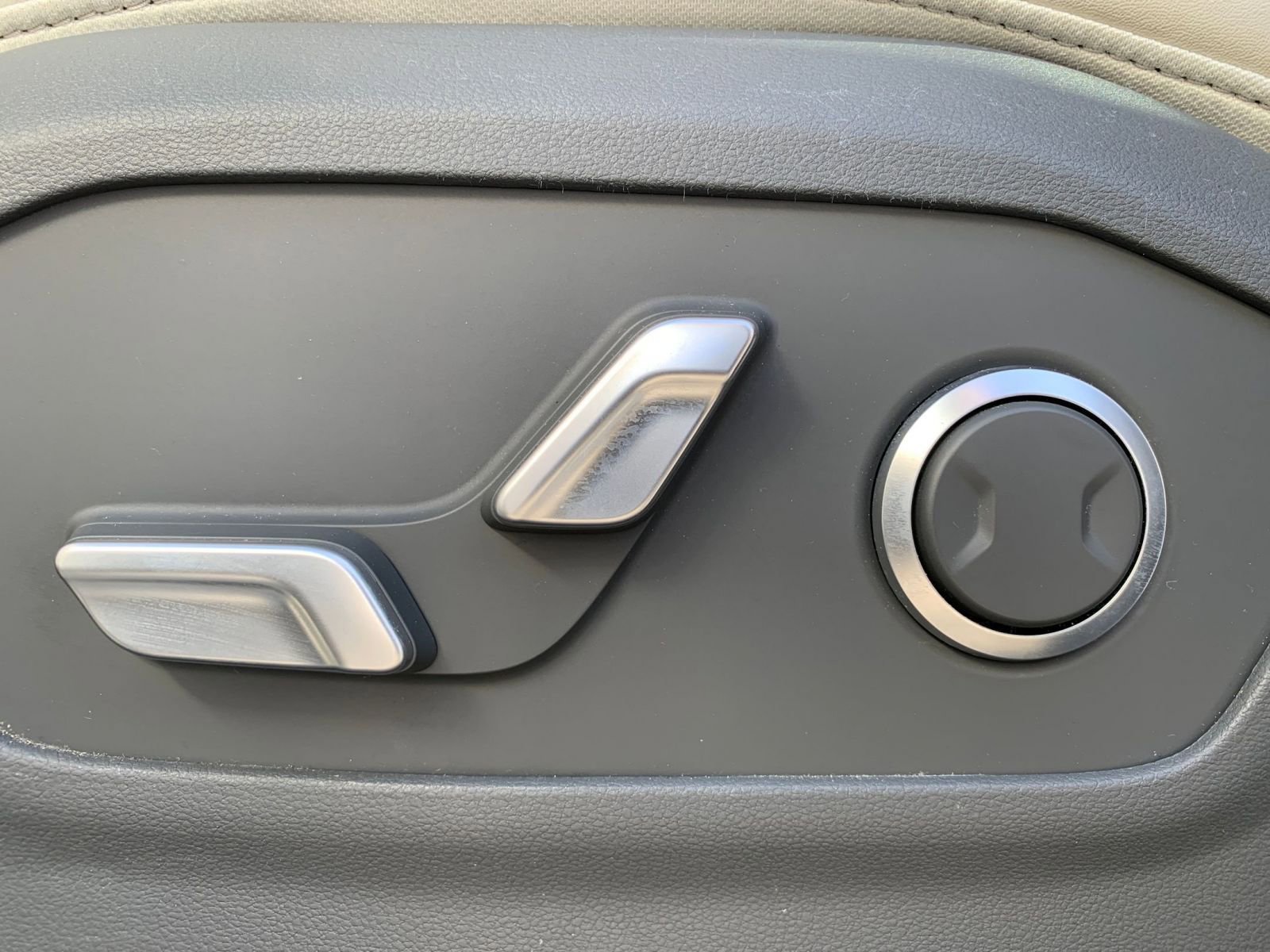 Thumbnail: 2025 Hyundai Santa Fe - 22