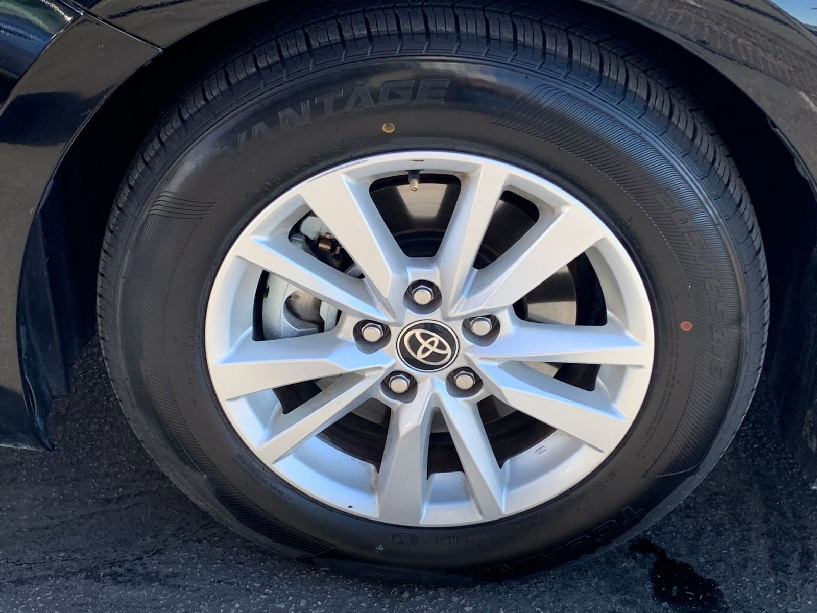 Thumbnail: 2025 Toyota Camry - 30