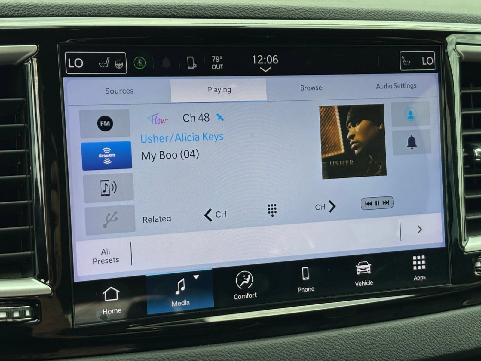 Thumbnail: 2024 Chrysler Pacifica - 19