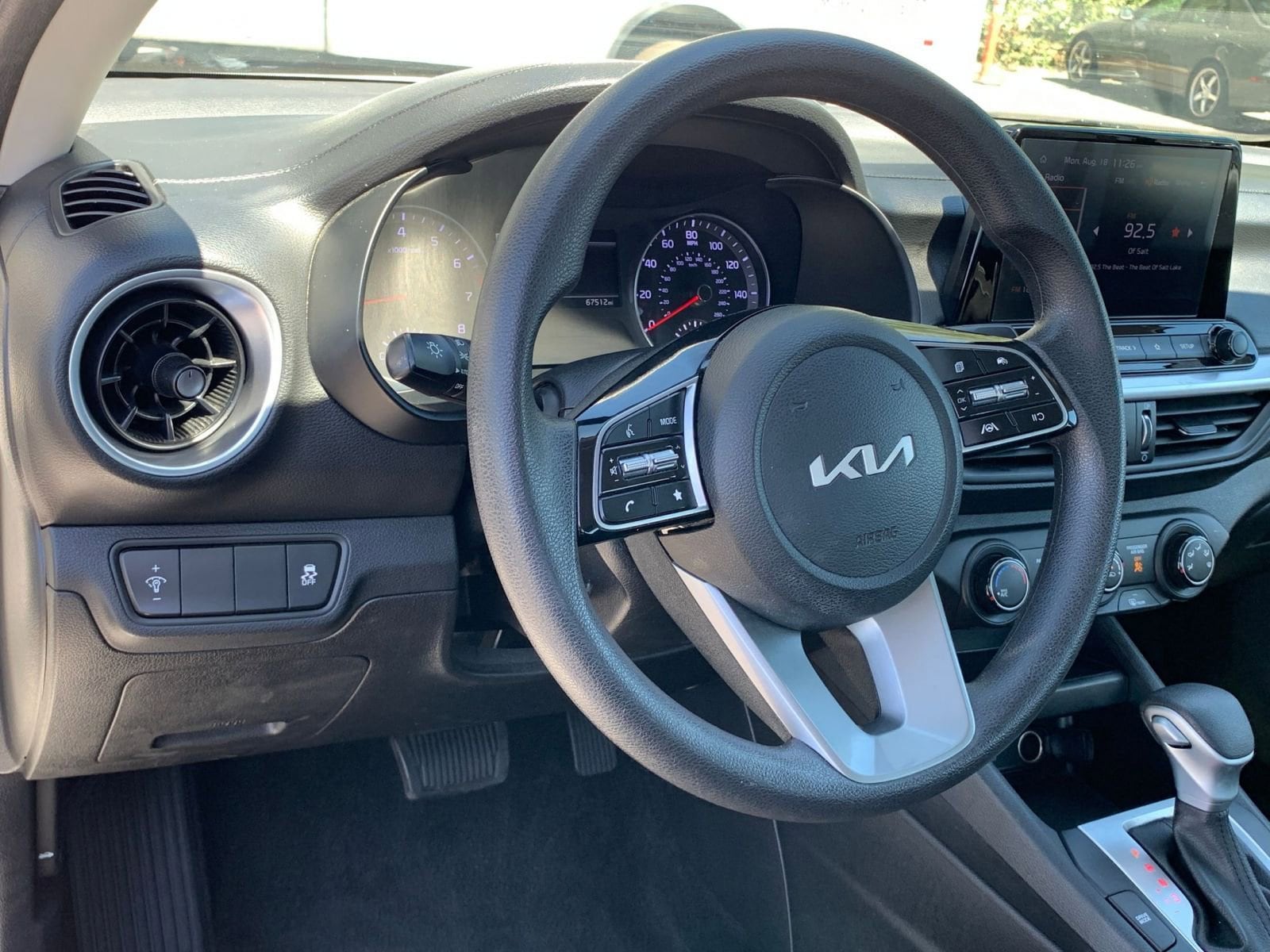 Thumbnail: 2023 Kia Forte - 32