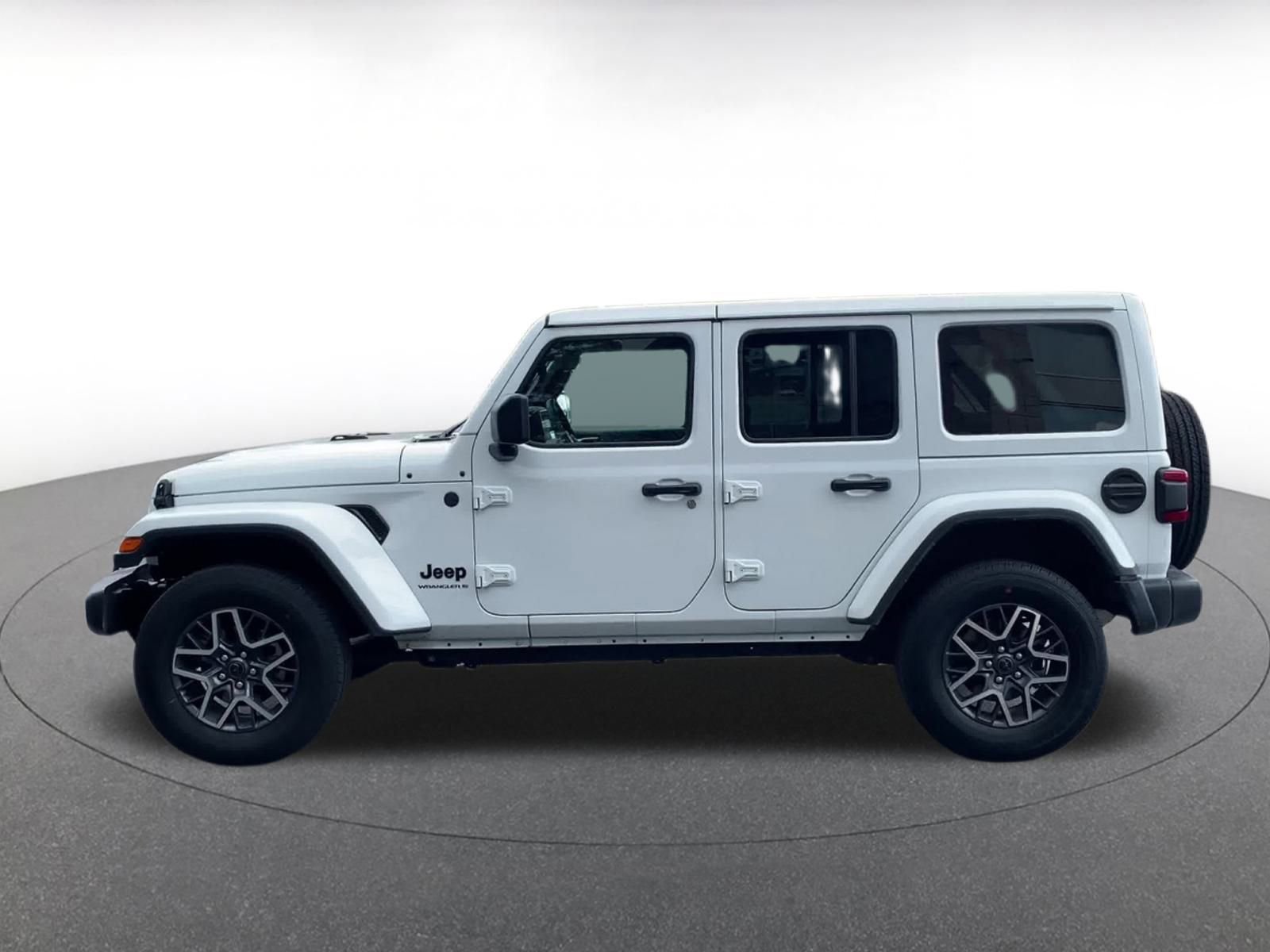Thumbnail: 2025 Jeep Wrangler - 9