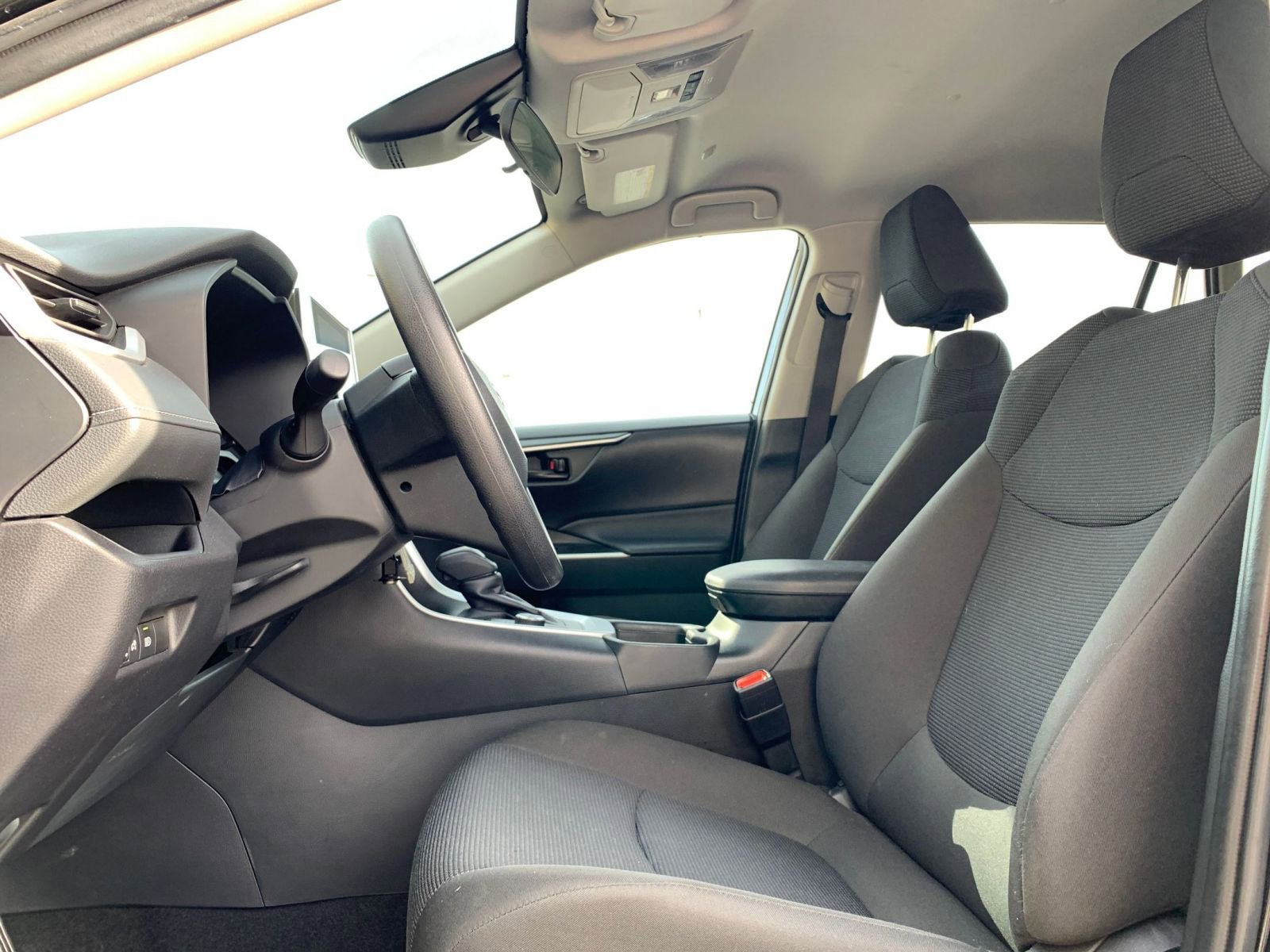 Thumbnail: 2025 Toyota RAV4 - 25