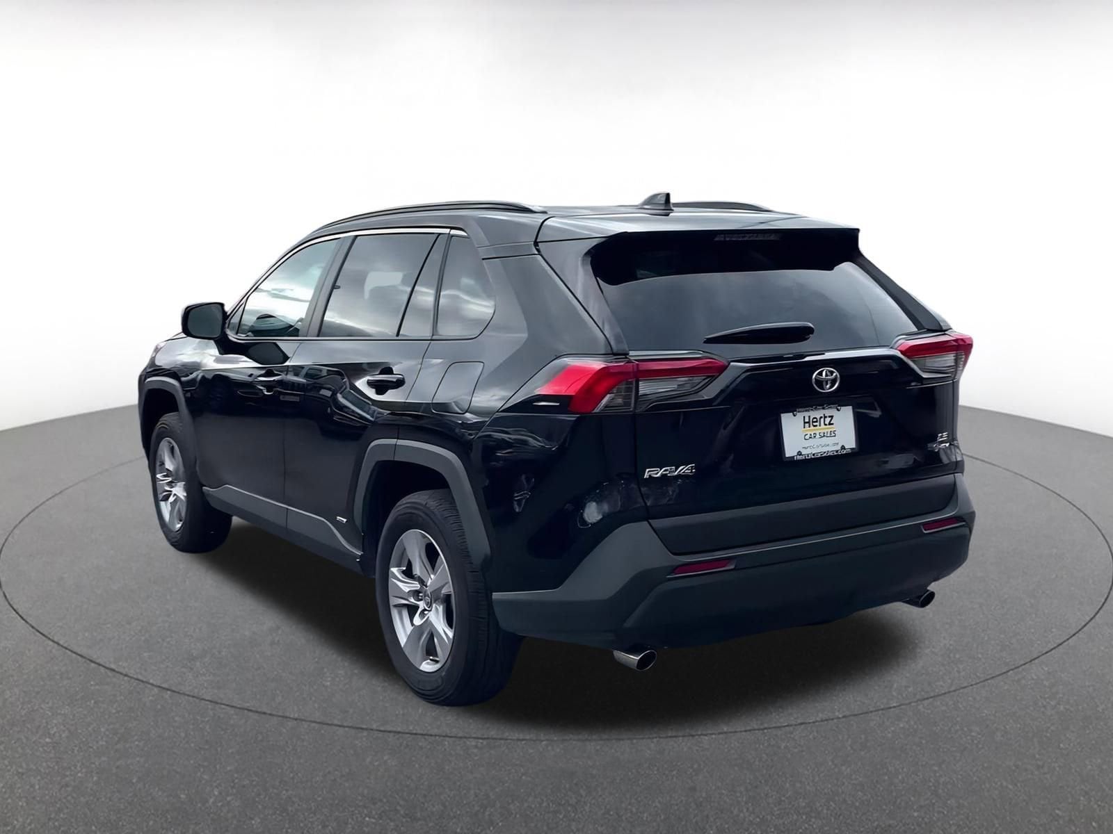 Thumbnail: 2025 Toyota RAV4 - 11