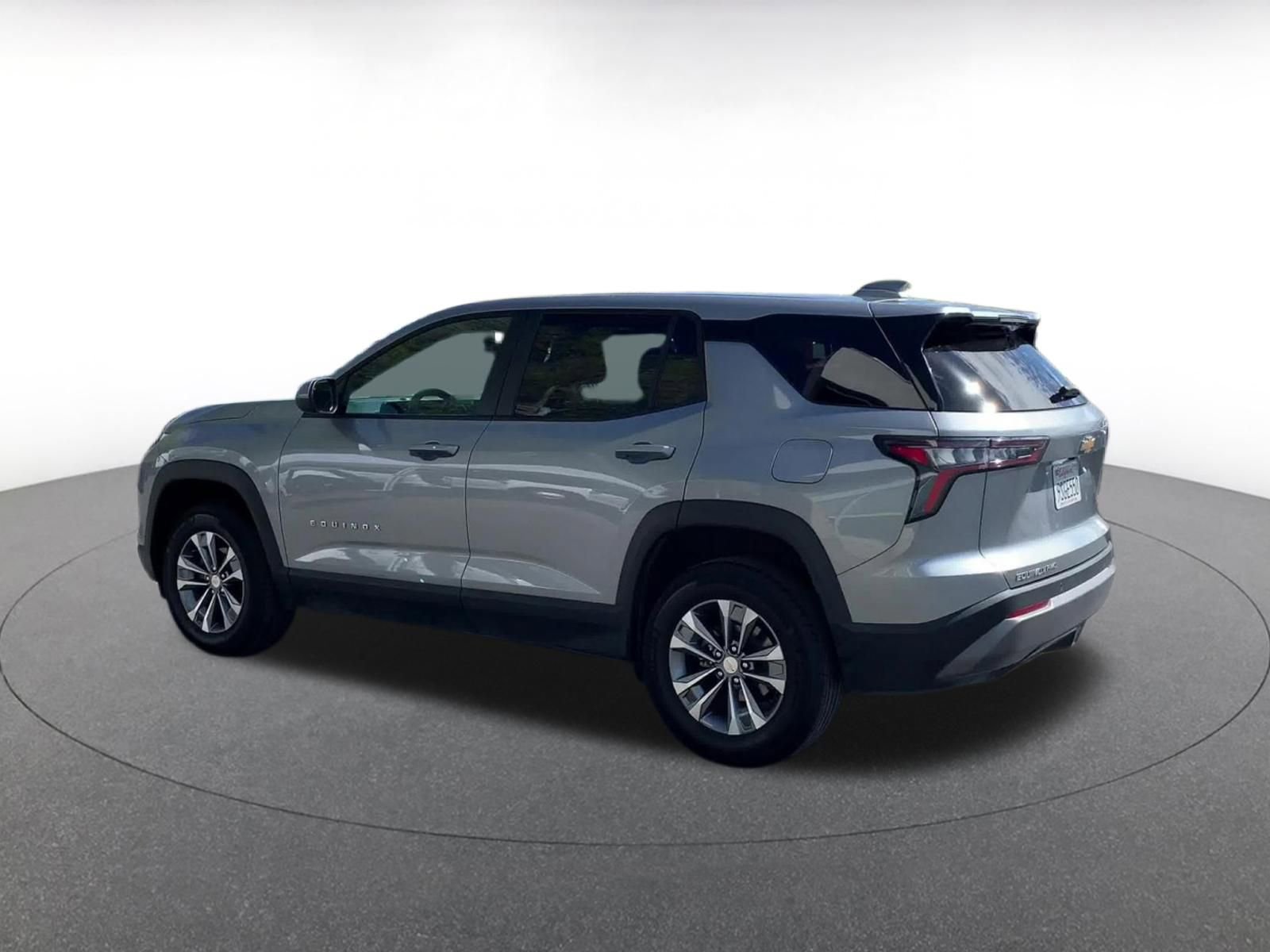 Thumbnail: 2025 Chevrolet Equinox - 10