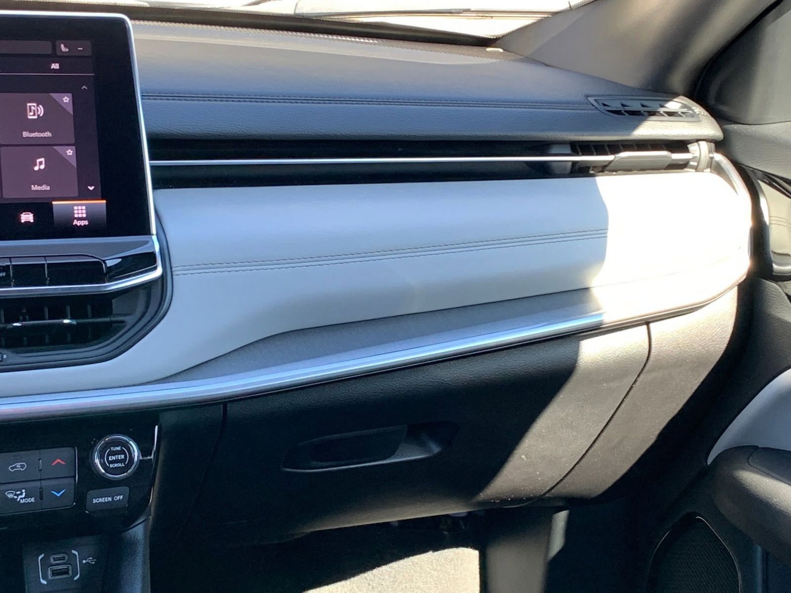 Thumbnail: 2025 Jeep Compass - 35