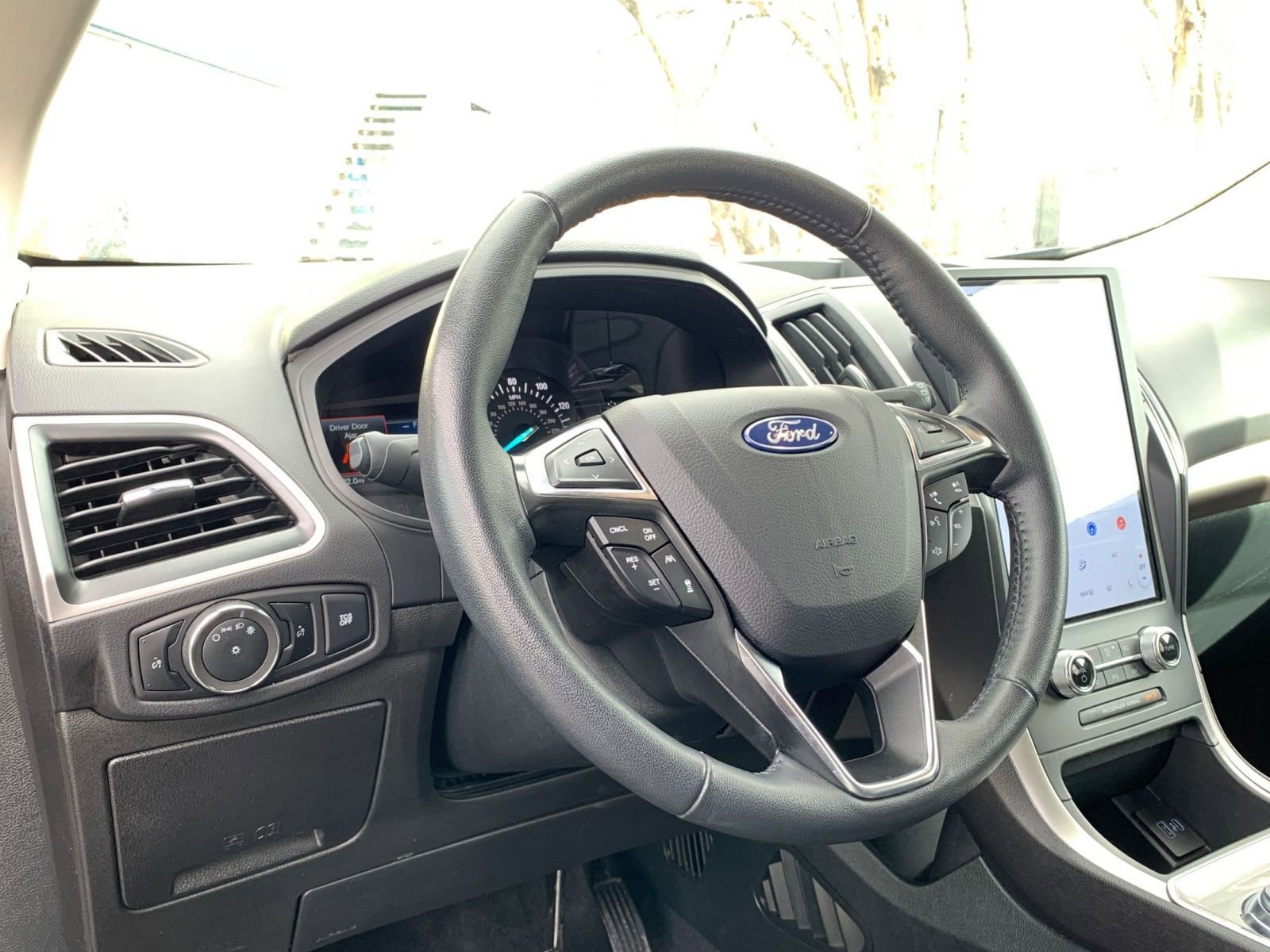 2024 Ford Edge SEL 34