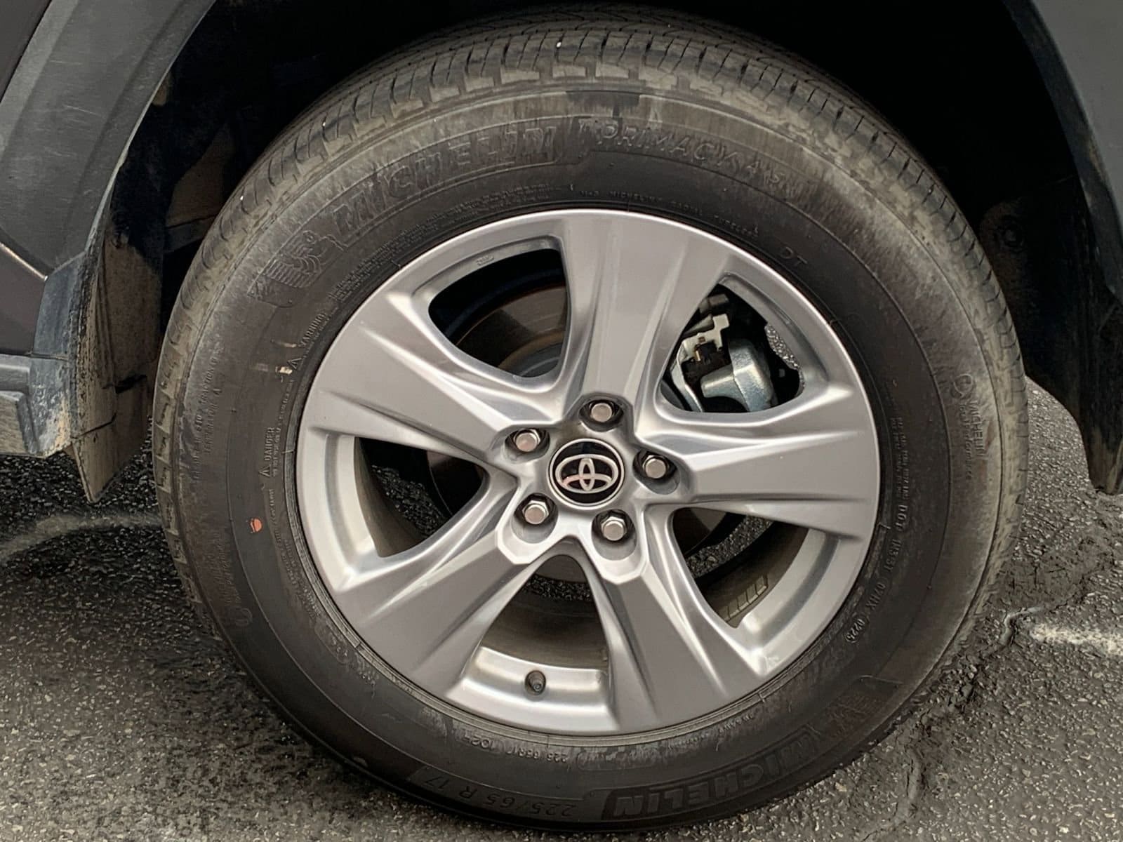 Thumbnail: 2025 Toyota RAV4 - 29