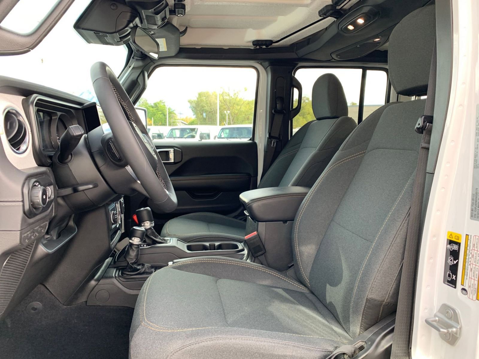 Thumbnail: 2025 Jeep Wrangler - 25