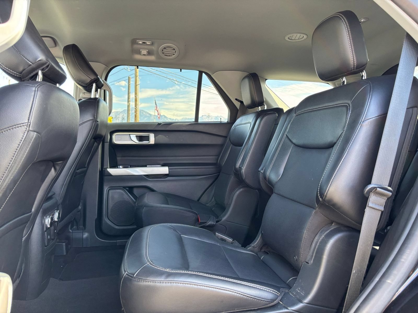 Thumbnail: 2023 Ford Explorer - 28