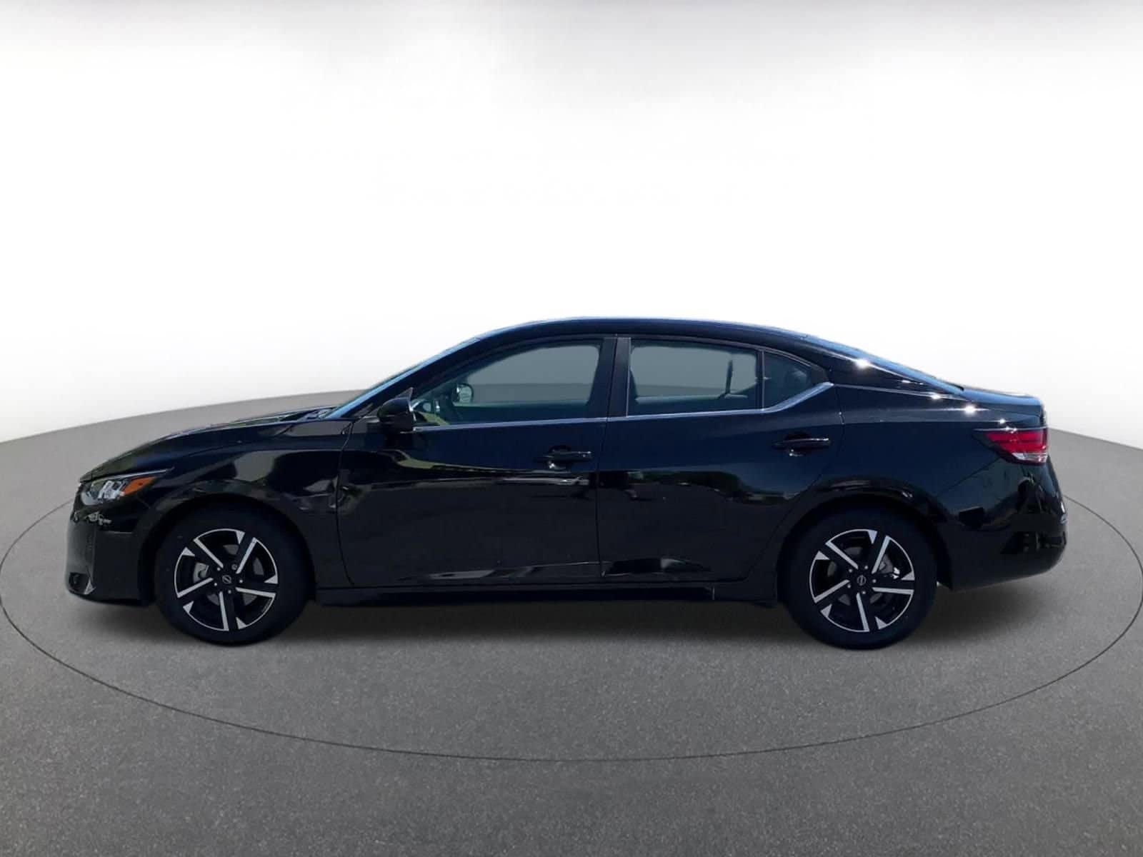 Thumbnail: 2024 Nissan Sentra - 9