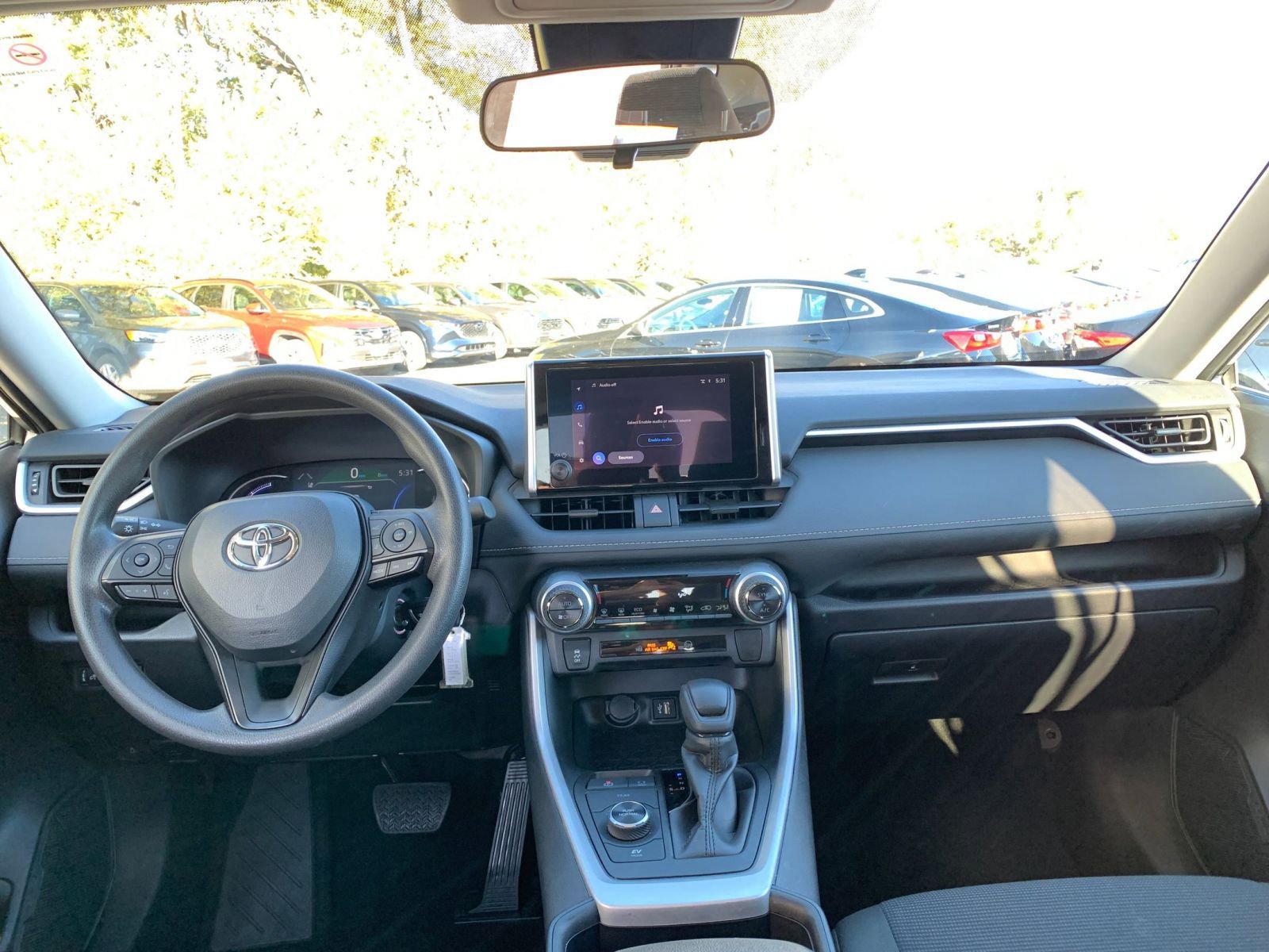 Thumbnail: 2025 Toyota RAV4 - 32