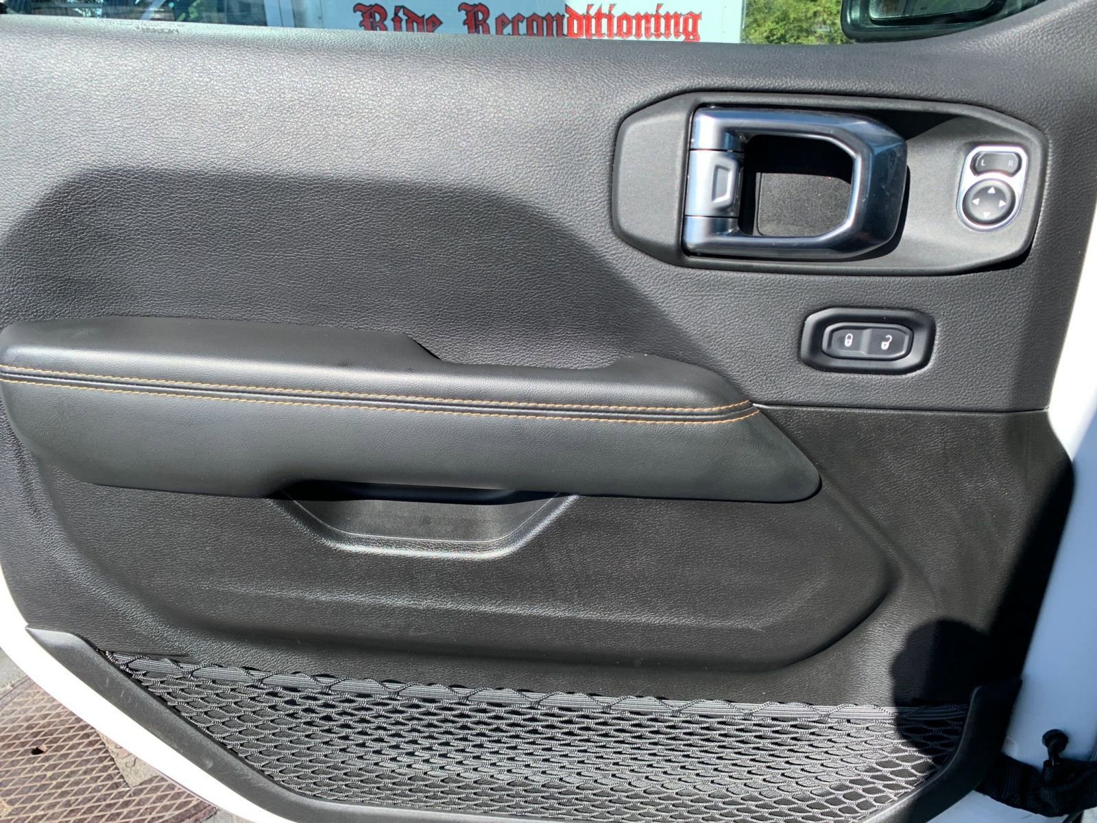 Thumbnail: 2025 Jeep Wrangler - 20