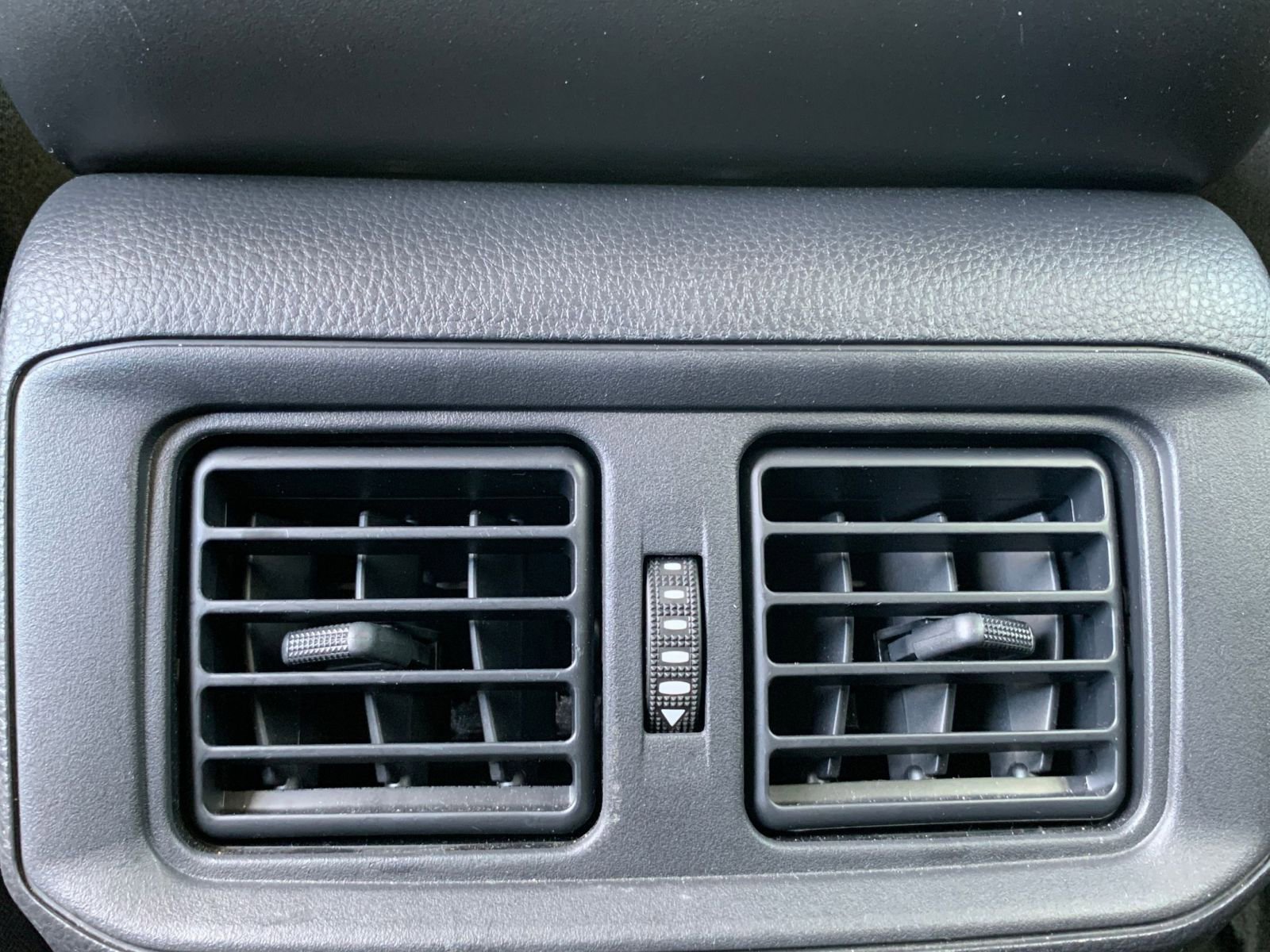 Thumbnail: 2025 Toyota RAV4 - 23