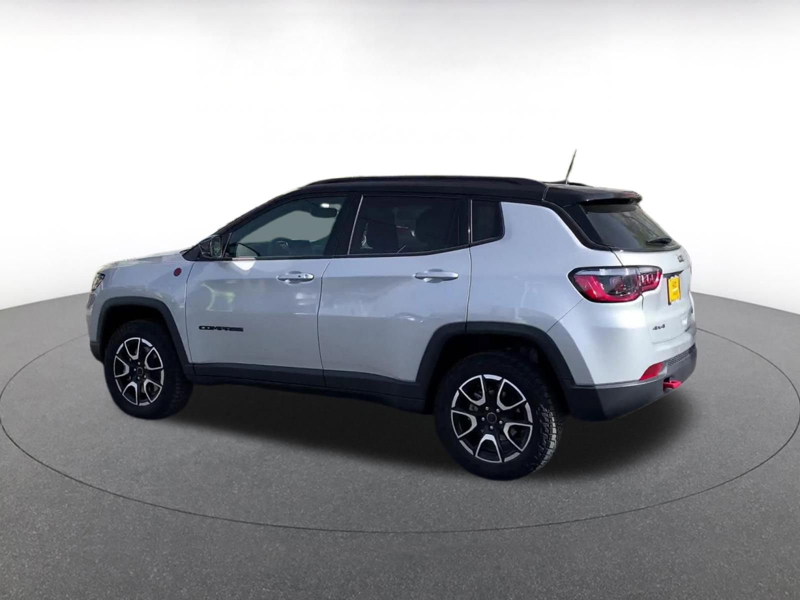 Thumbnail: 2025 Jeep Compass - 10