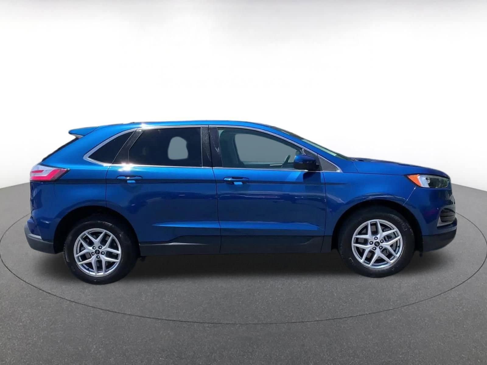 2024 Ford Edge SEL 16