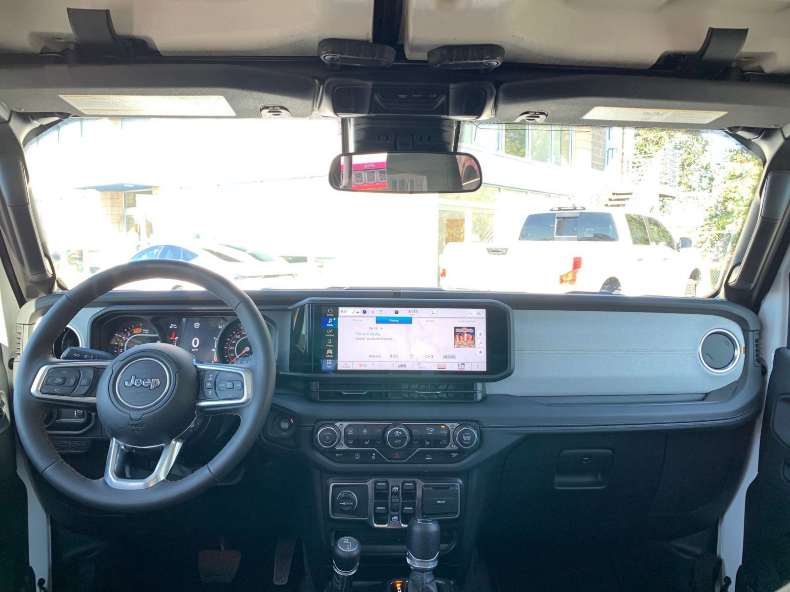 Thumbnail: 2025 Jeep Wrangler - 32