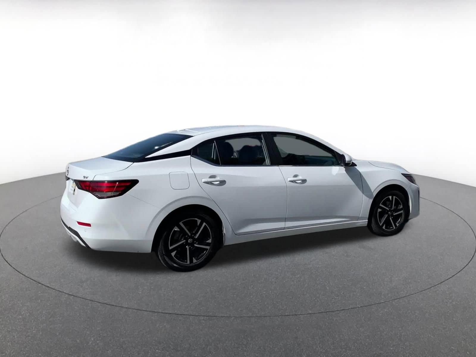 Thumbnail: 2024 Nissan Sentra - 15