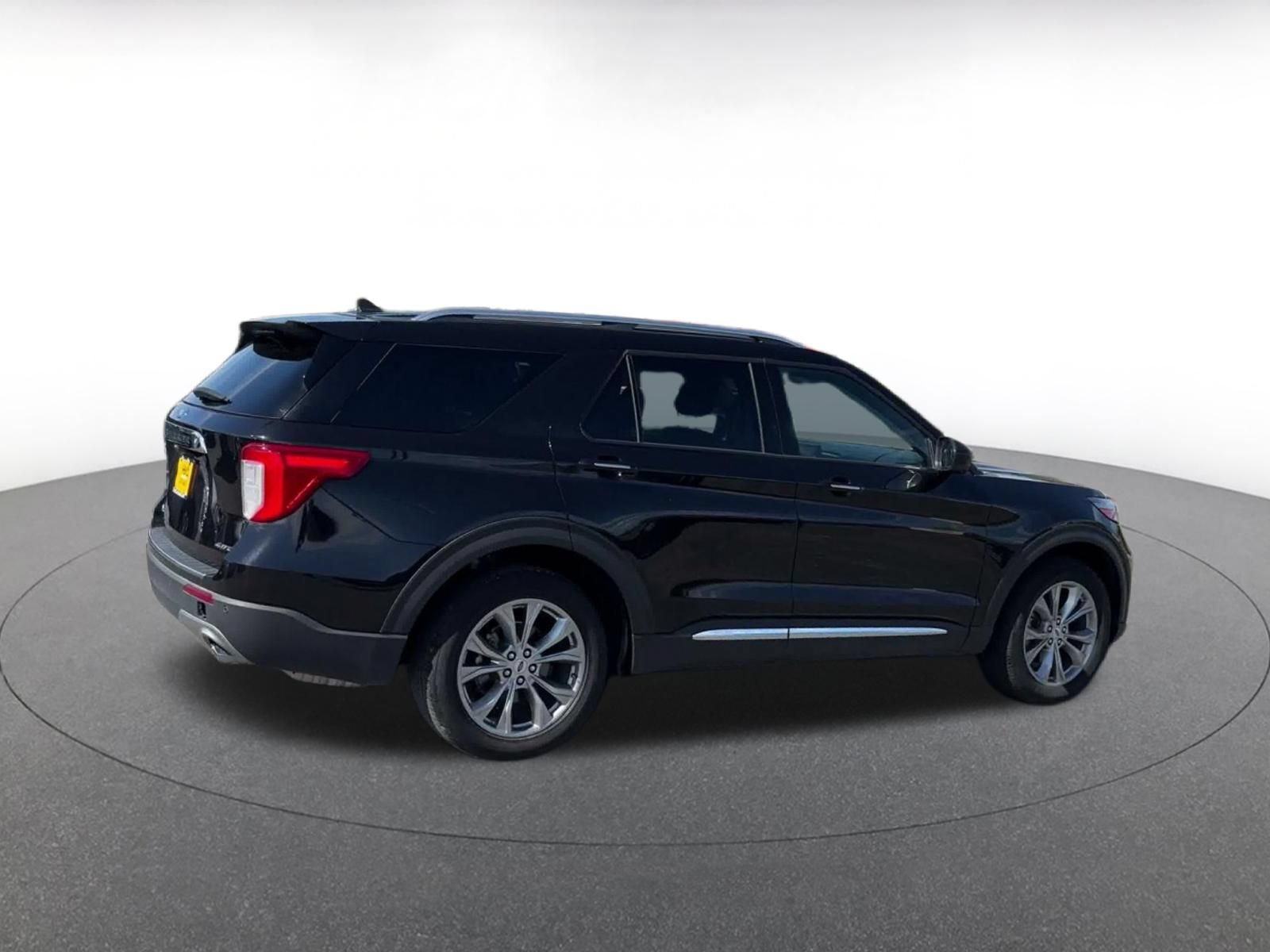 Thumbnail: 2023 Ford Explorer - 14