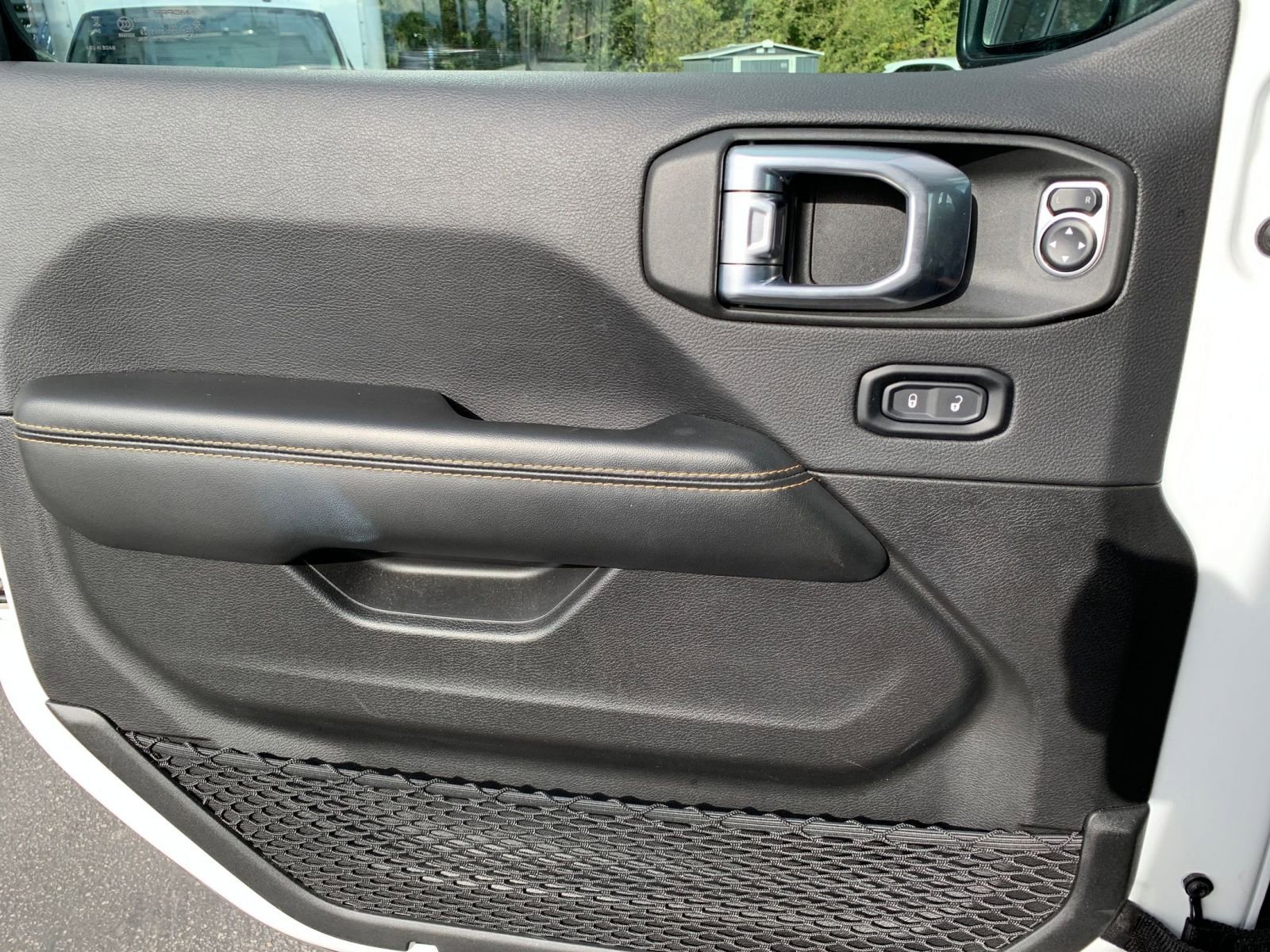 Thumbnail: 2025 Jeep Wrangler - 20