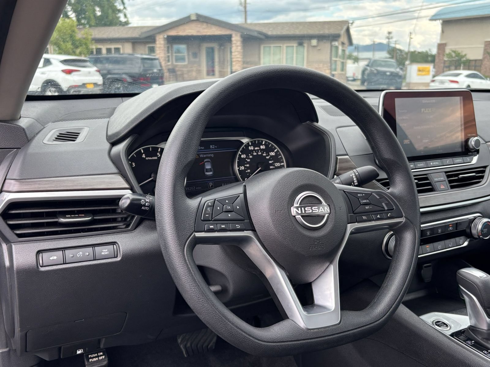 Thumbnail: 2025 Nissan Altima - 30