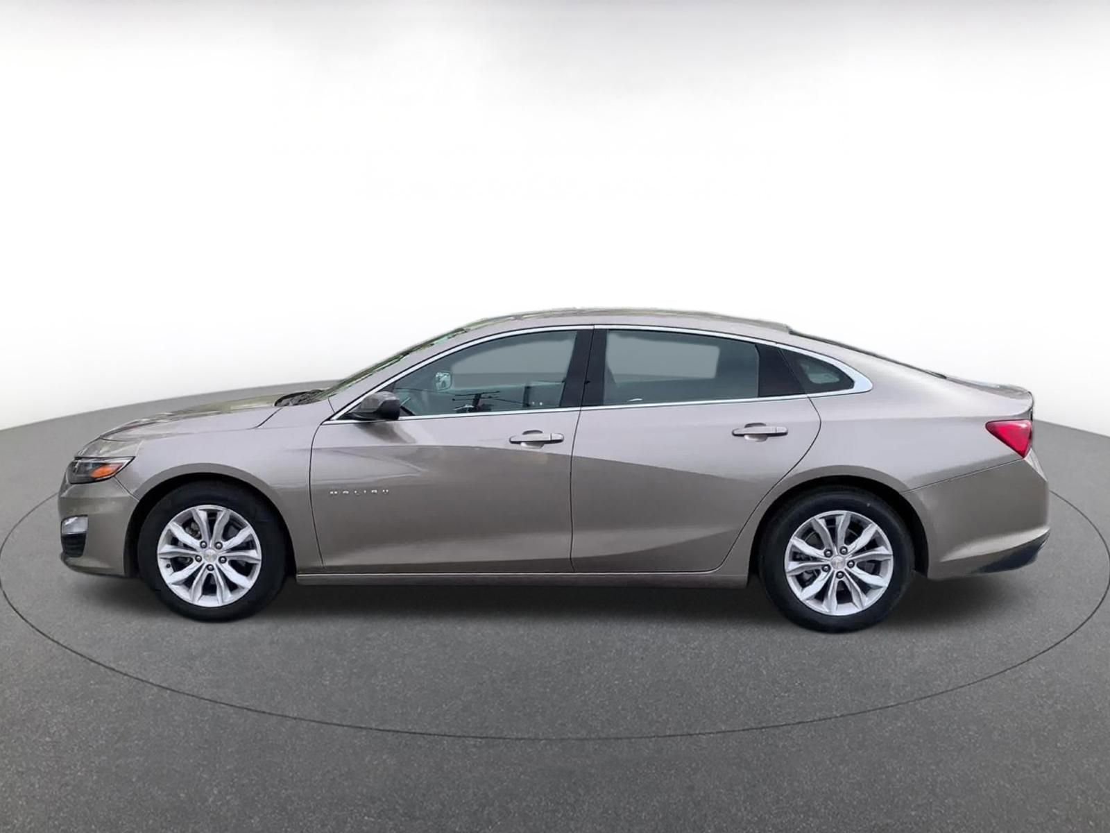Thumbnail: 2023 Chevrolet Malibu - 8