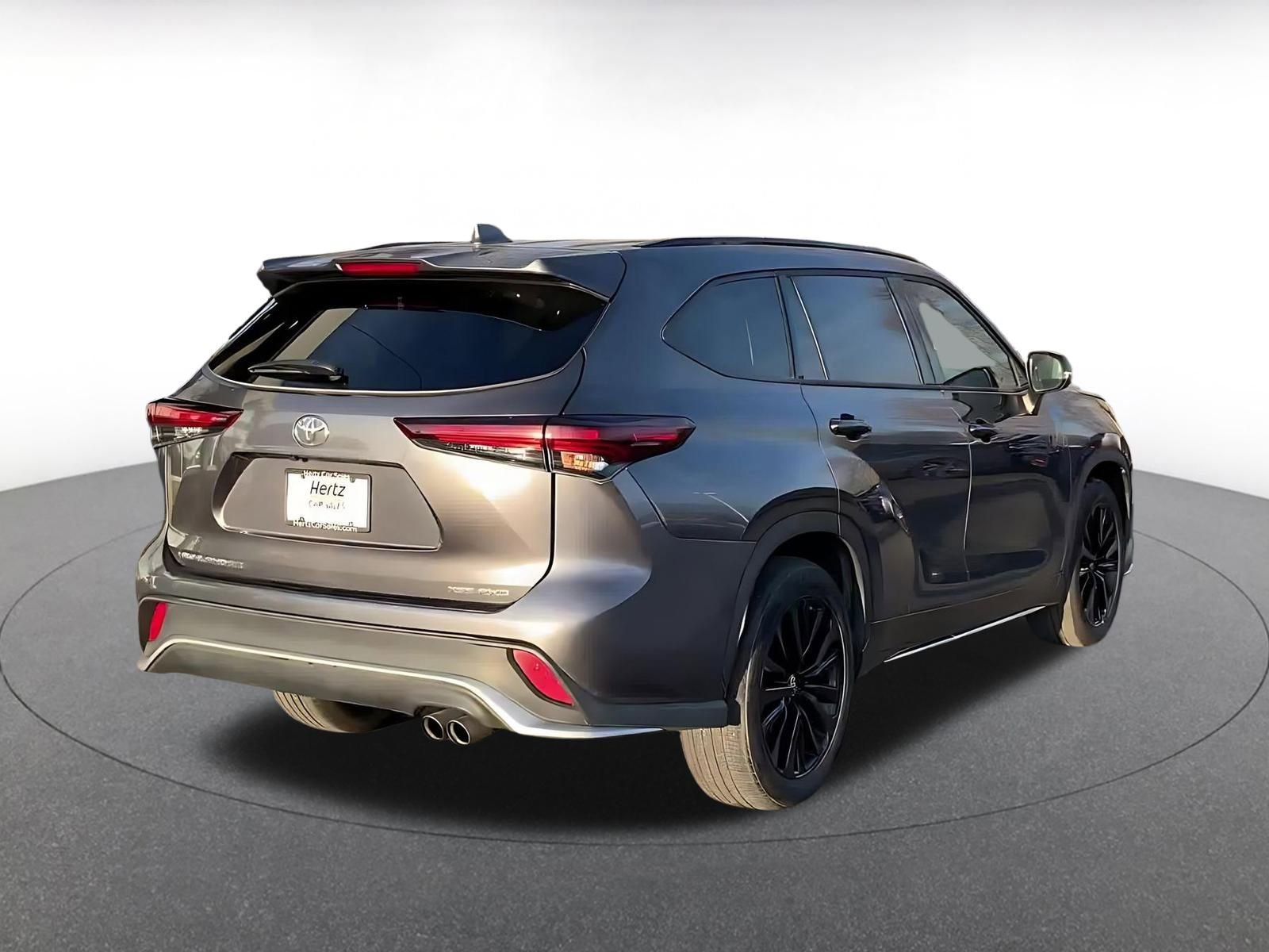 Thumbnail: 2025 Toyota Highlander - 14