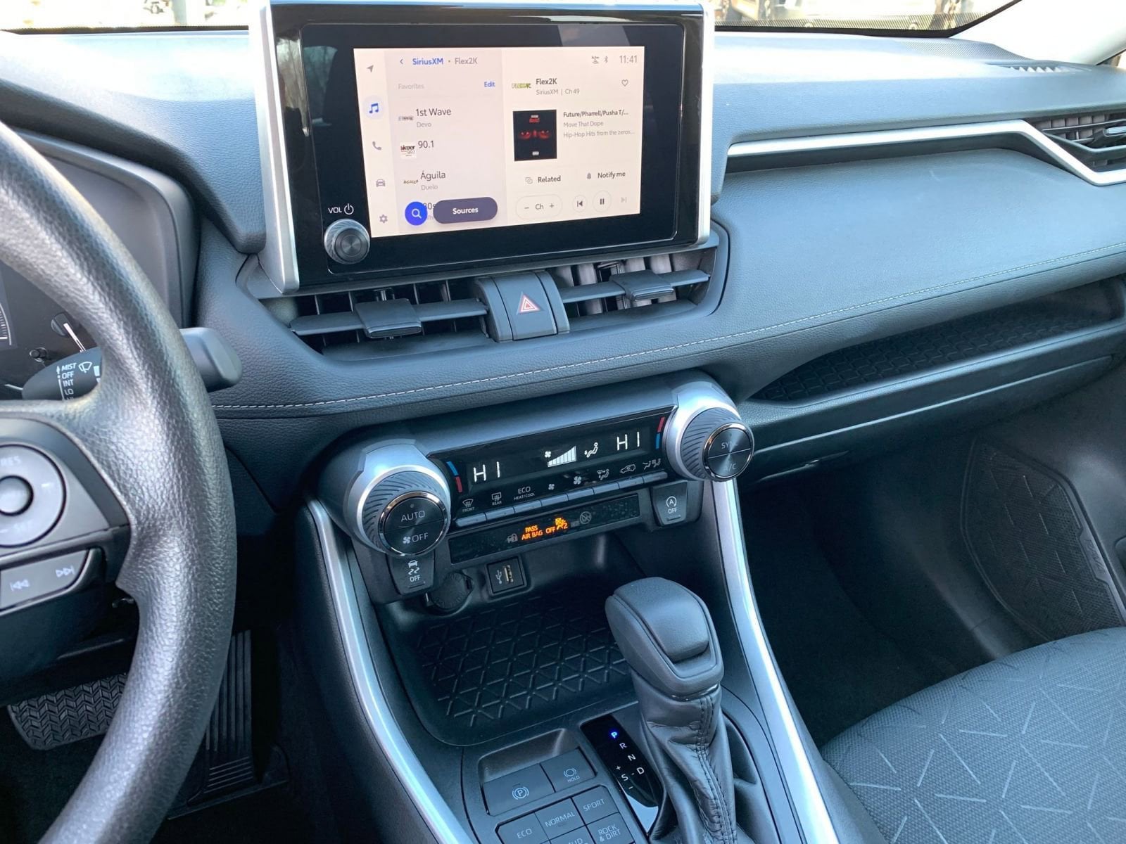 Thumbnail: 2025 Toyota RAV4 - 18