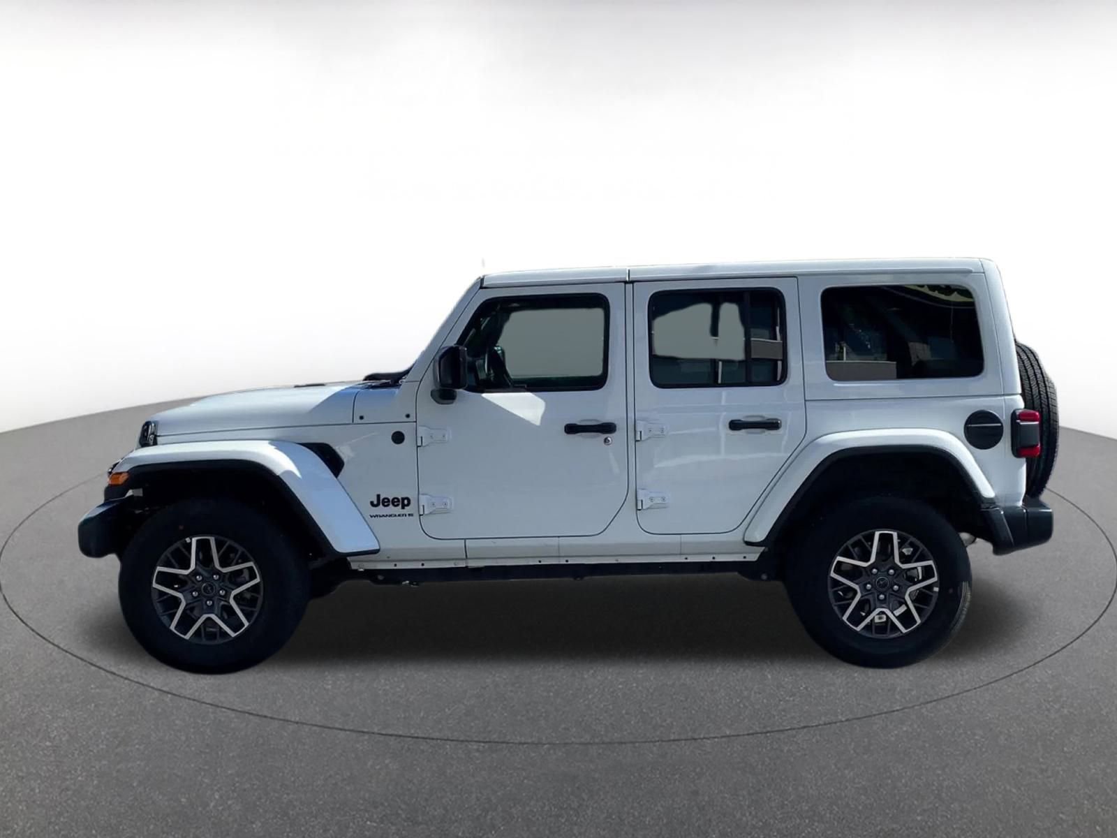 Thumbnail: 2025 Jeep Wrangler - 9