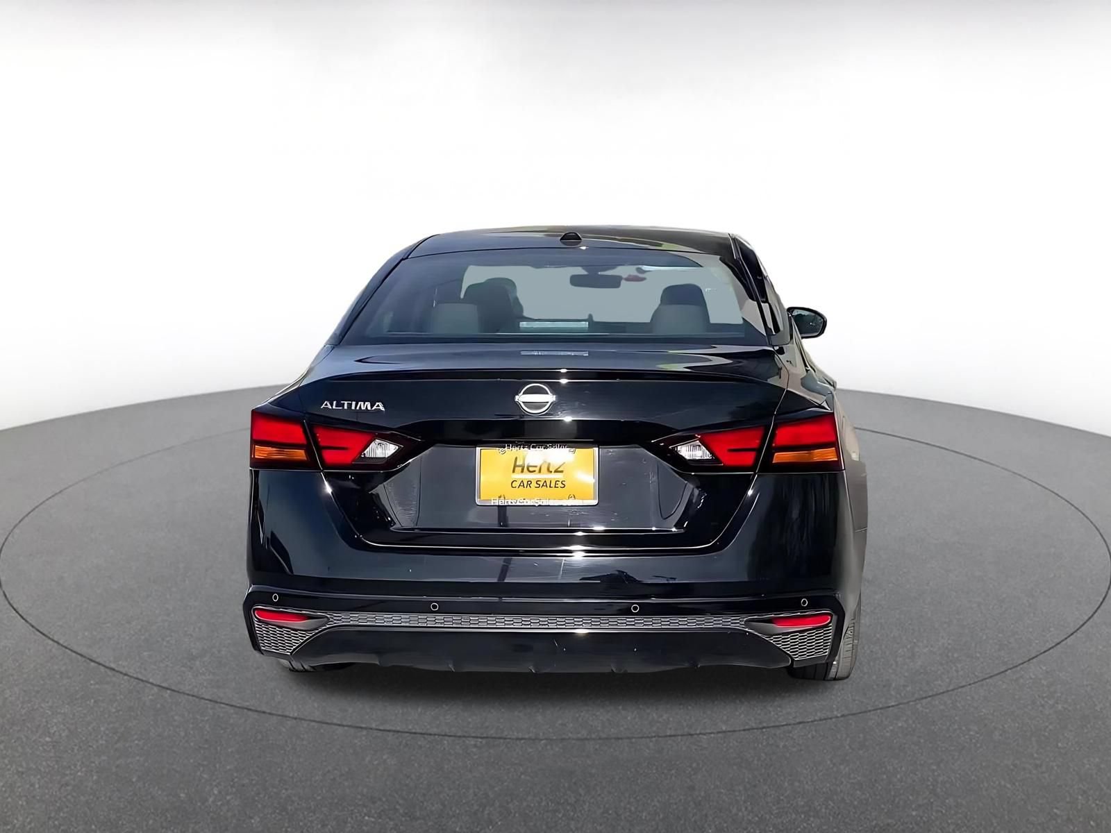 Thumbnail: 2025 Nissan Altima - 10