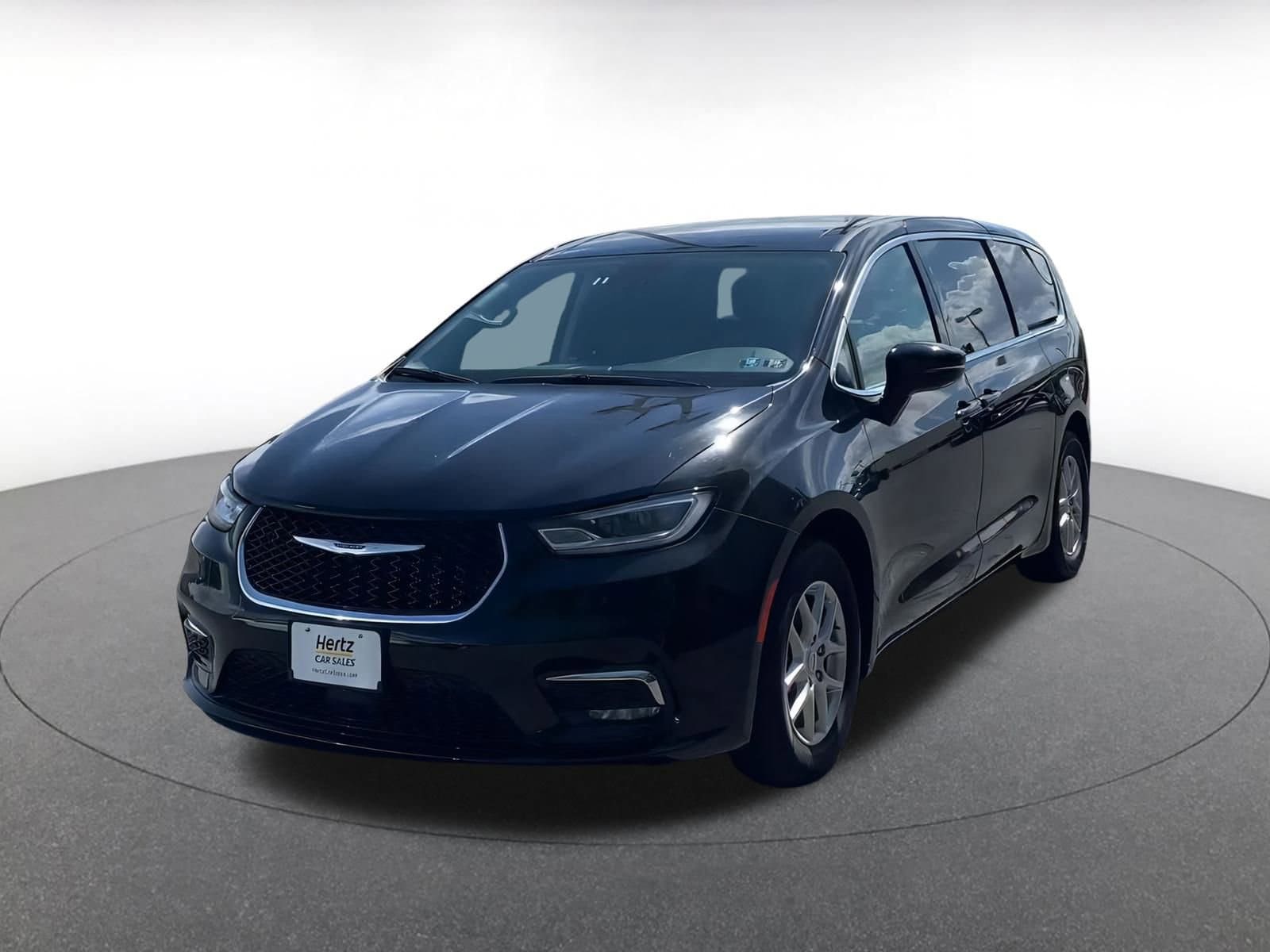 Thumbnail: 2024 Chrysler Pacifica - 6