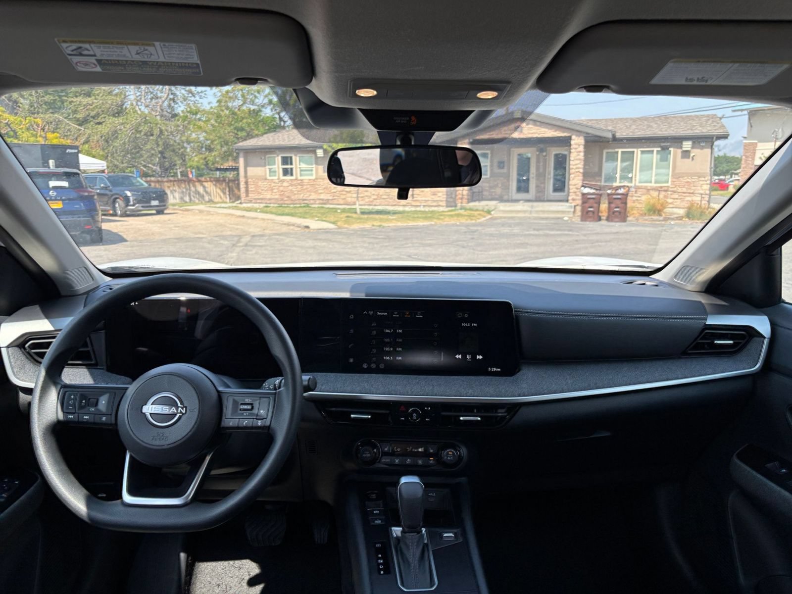Thumbnail: 2026 Nissan Kicks - 31