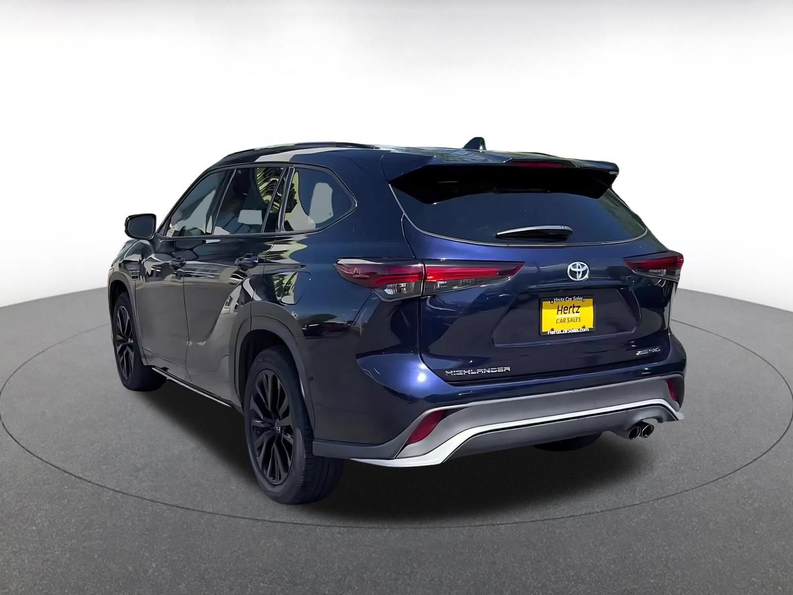Thumbnail: 2025 Toyota Highlander - 9