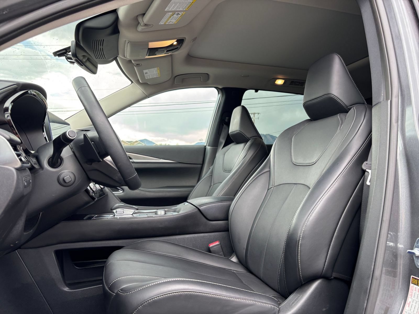 Thumbnail: 2026 INFINITI QX60 - 25